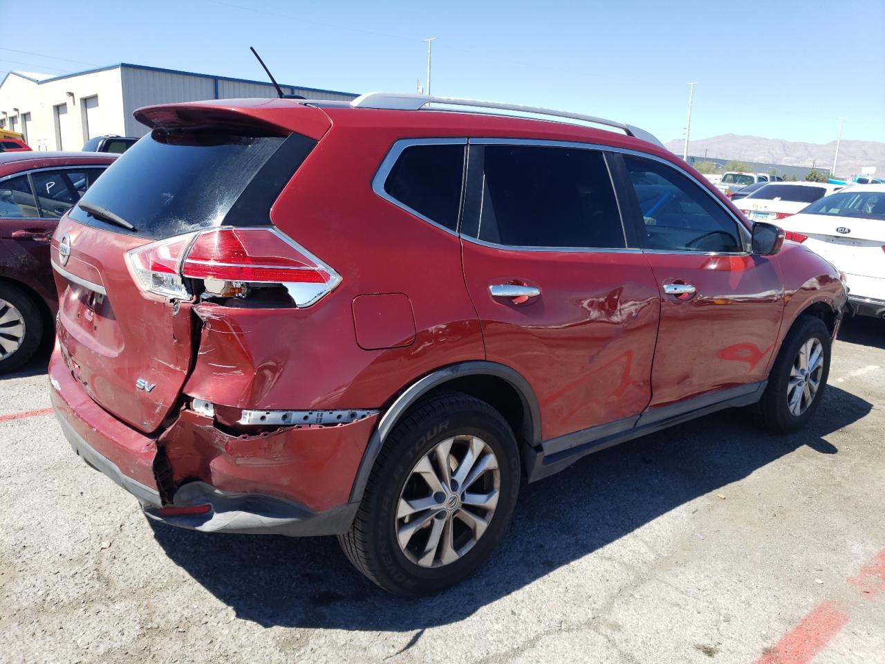 Photo 2 VIN: KNMAT2MT8GP712186 - NISSAN ROGUE 