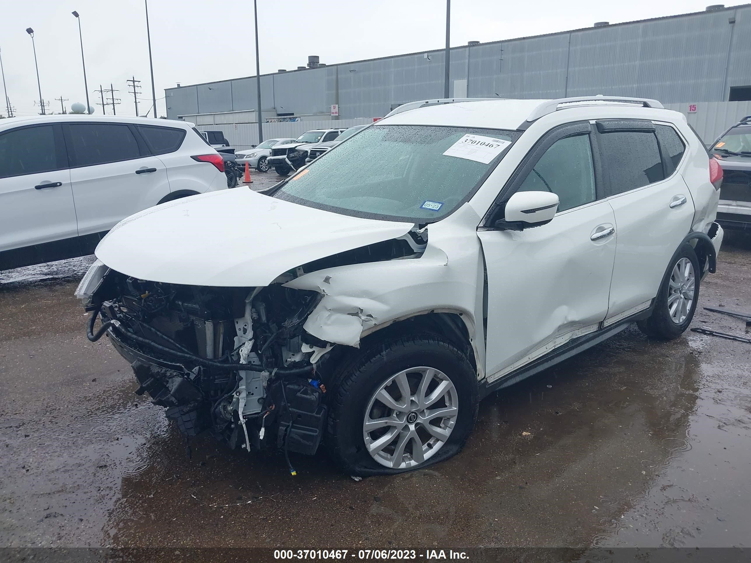 Photo 5 VIN: KNMAT2MT8HP602269 - NISSAN ROGUE 