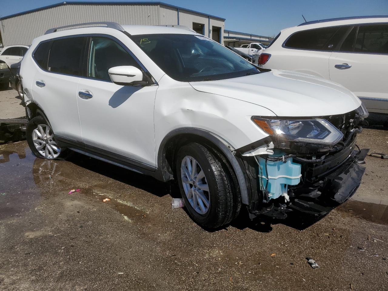 Photo 3 VIN: KNMAT2MT8JP523237 - NISSAN ROGUE 