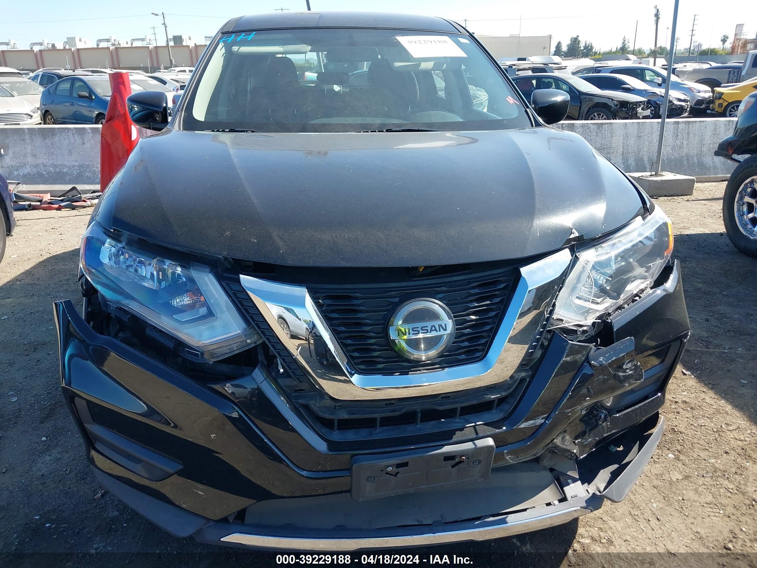 Photo 11 VIN: KNMAT2MT8JP548123 - NISSAN ROGUE 