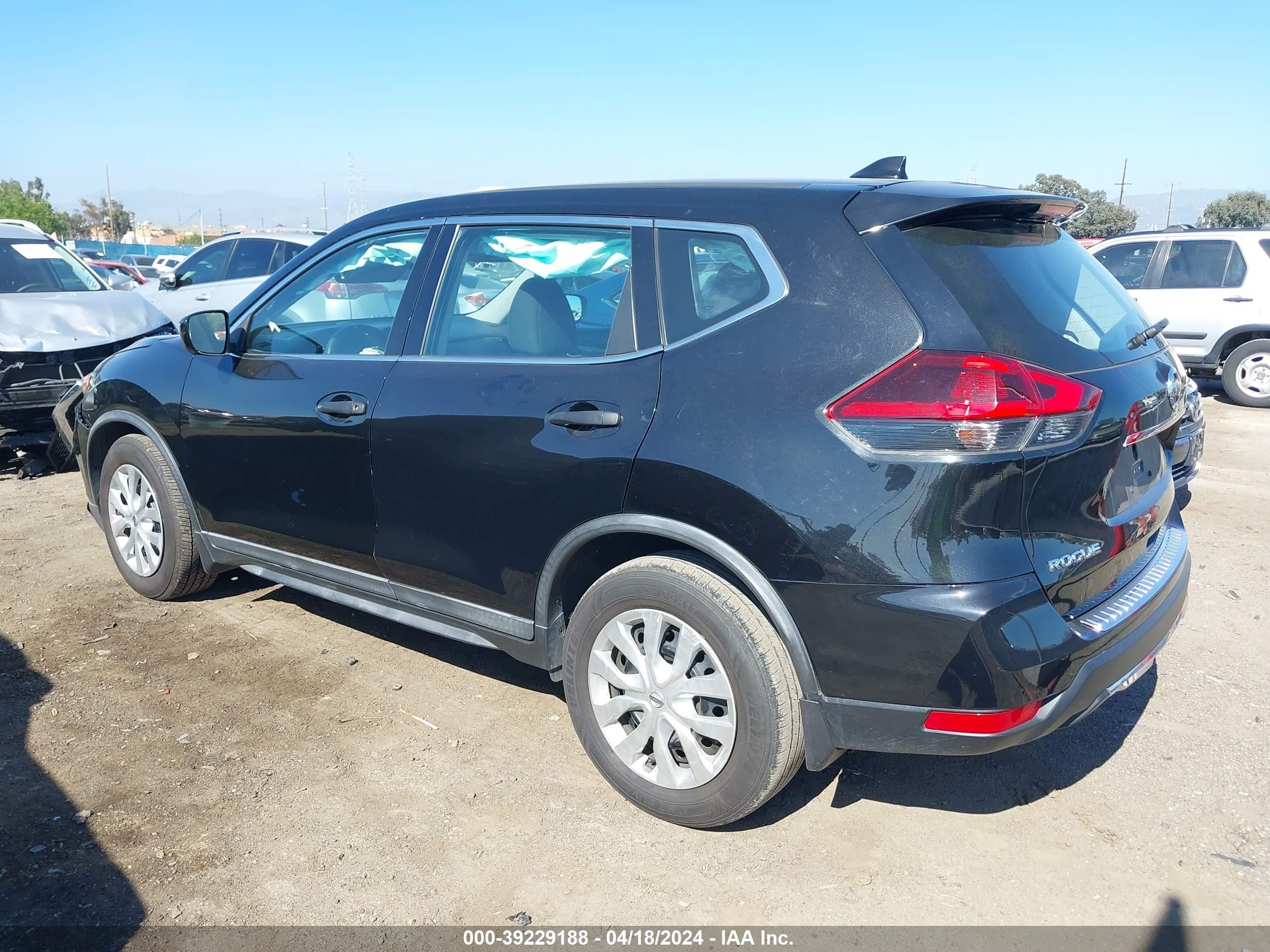 Photo 2 VIN: KNMAT2MT8JP548123 - NISSAN ROGUE 