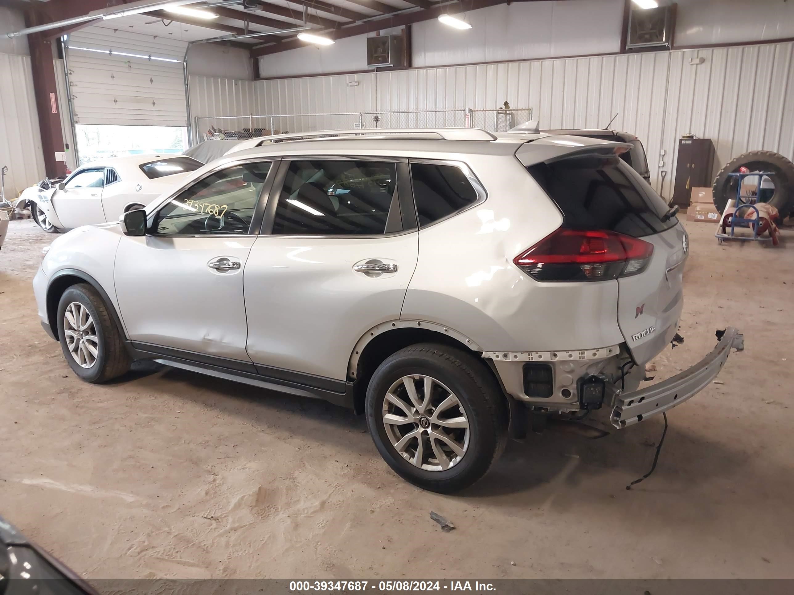 Photo 14 VIN: KNMAT2MT8JP602892 - NISSAN ROGUE 