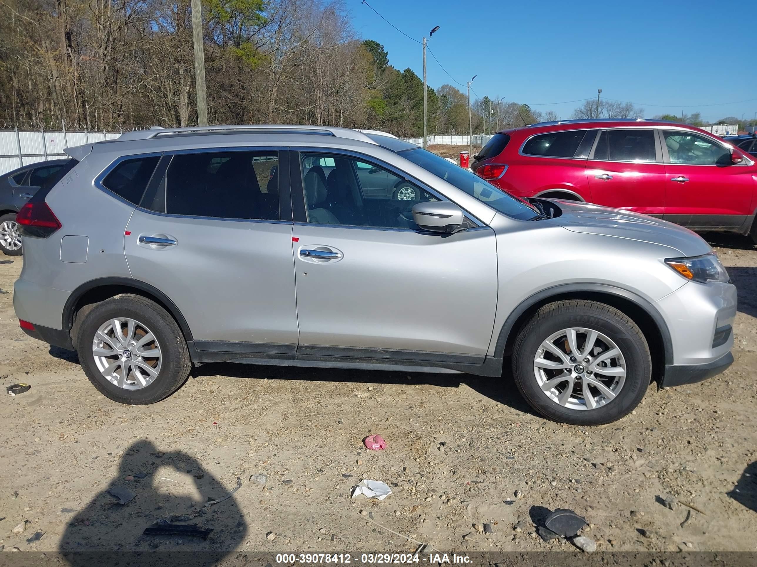 Photo 13 VIN: KNMAT2MT8KP527970 - NISSAN ROGUE 