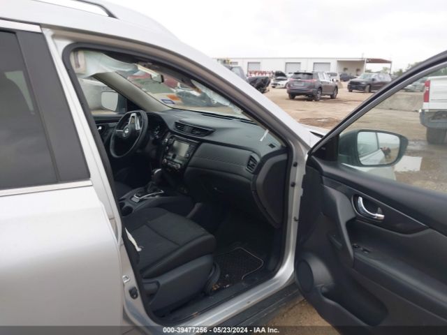 Photo 4 VIN: KNMAT2MT8KP528584 - NISSAN ROGUE 