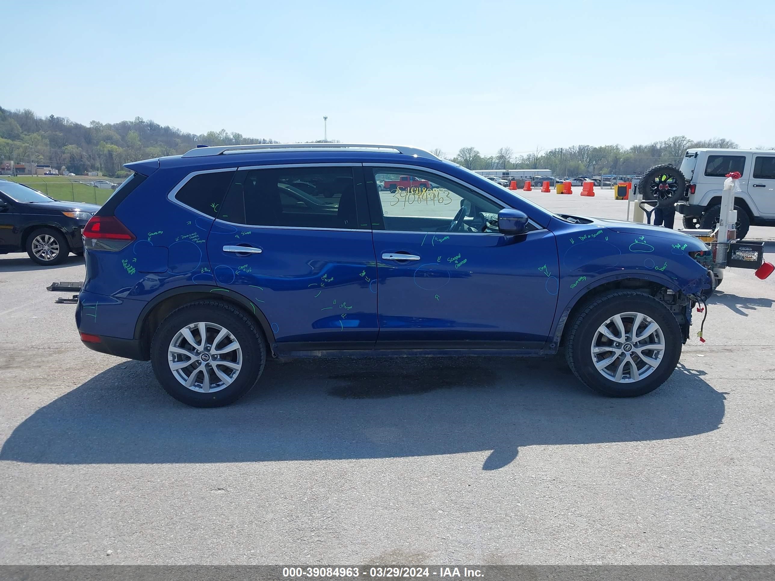 Photo 13 VIN: KNMAT2MT8KP535695 - NISSAN ROGUE 