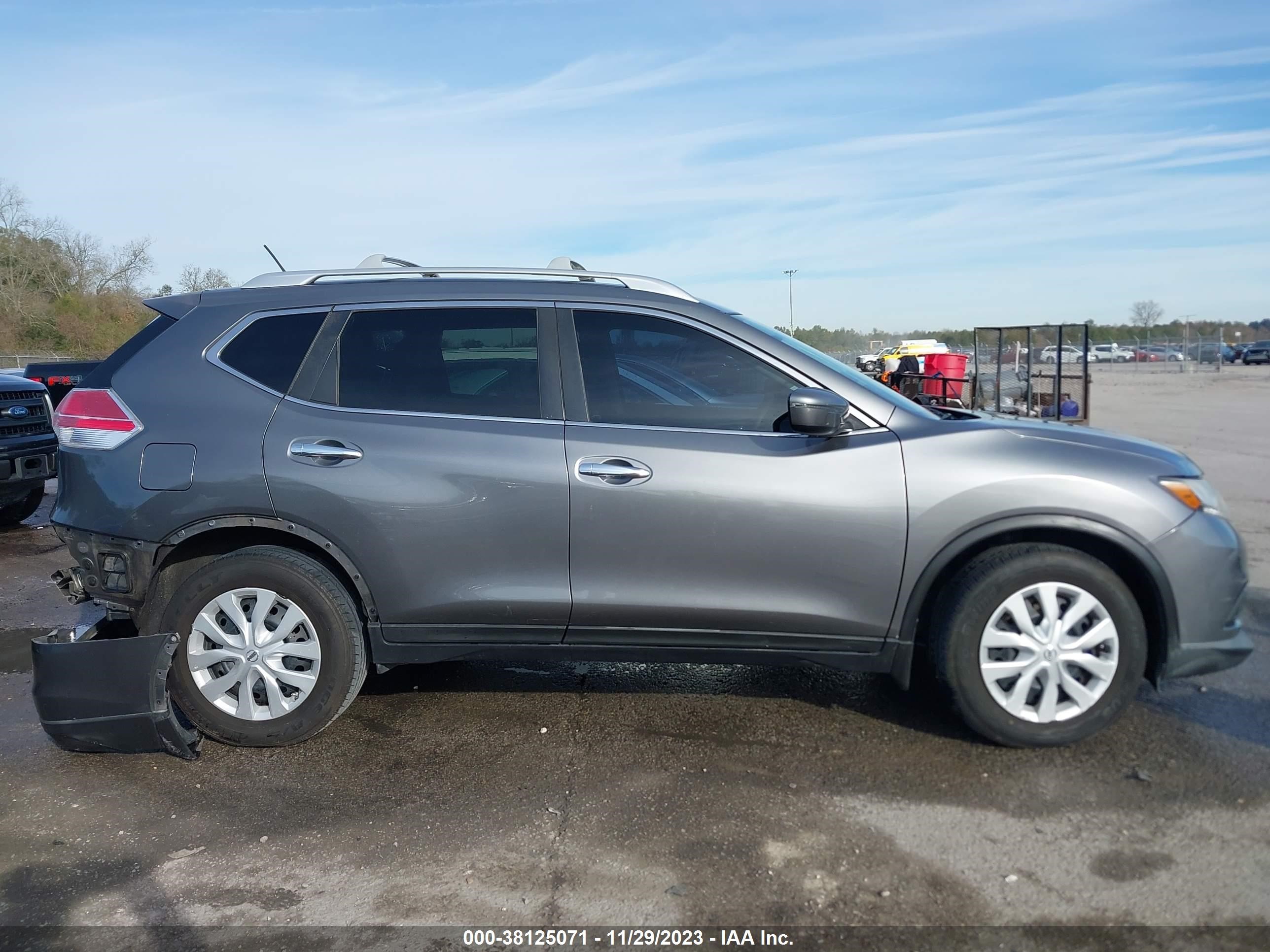 Photo 12 VIN: KNMAT2MT9GP650636 - NISSAN ROGUE 