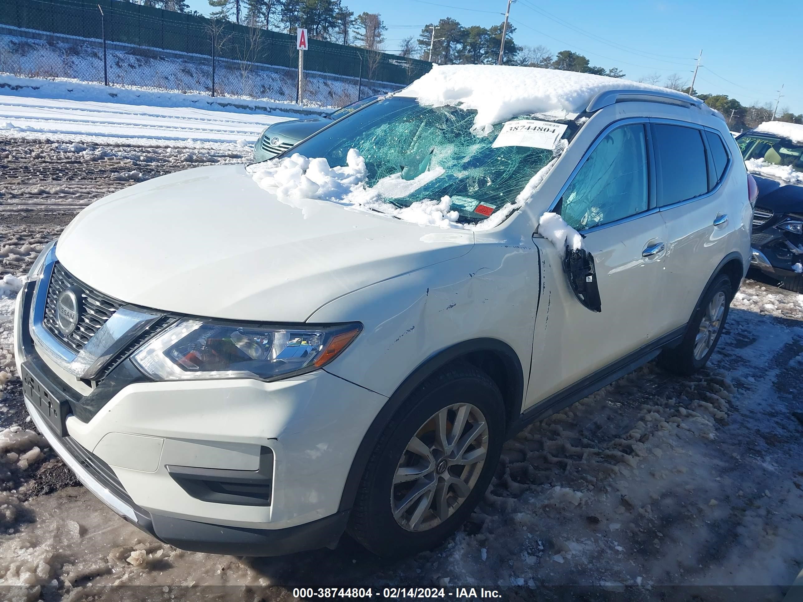 Photo 1 VIN: KNMAT2MT9JP589568 - NISSAN ROGUE 