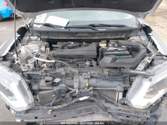 Photo 9 VIN: KNMAT2MTXHP585135 - NISSAN ROGUE 