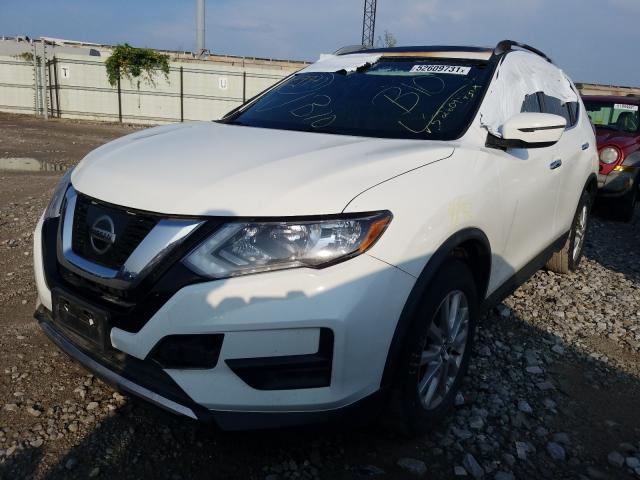 Photo 1 VIN: KNMAT2MTXHP590061 - NISSAN ROGUE 