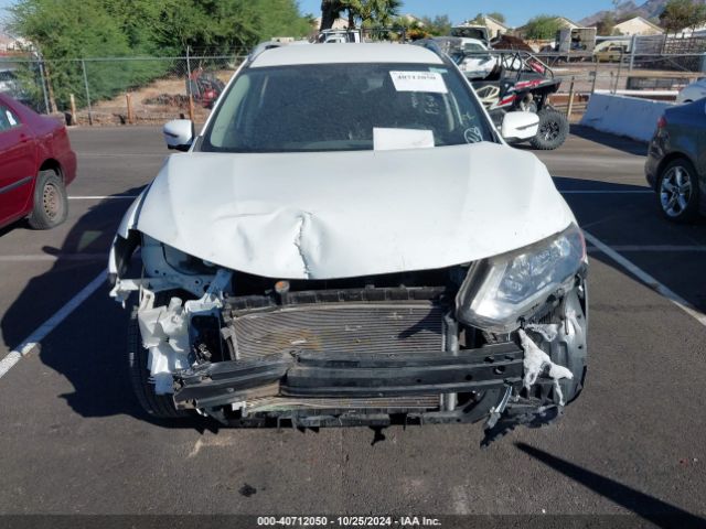 Photo 5 VIN: KNMAT2MTXHP602984 - NISSAN ROGUE 