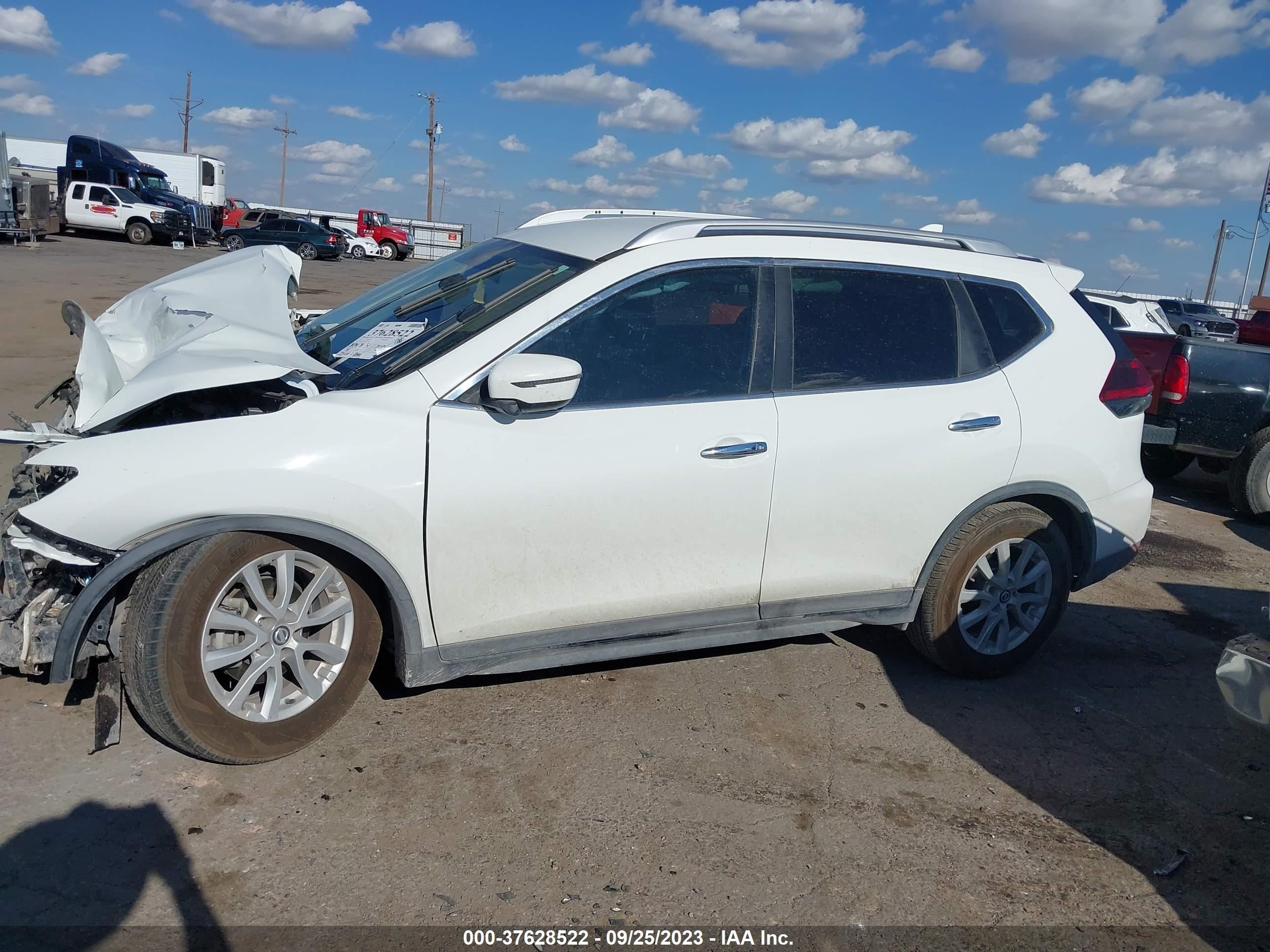 Photo 13 VIN: KNMAT2MTXJP525264 - NISSAN ROGUE 