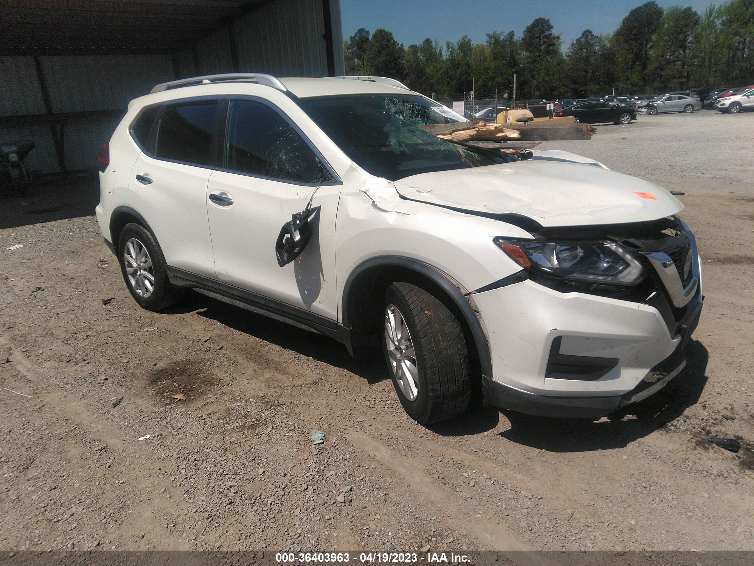 Photo 0 VIN: KNMAT2MTXJP620410 - NISSAN ROGUE 