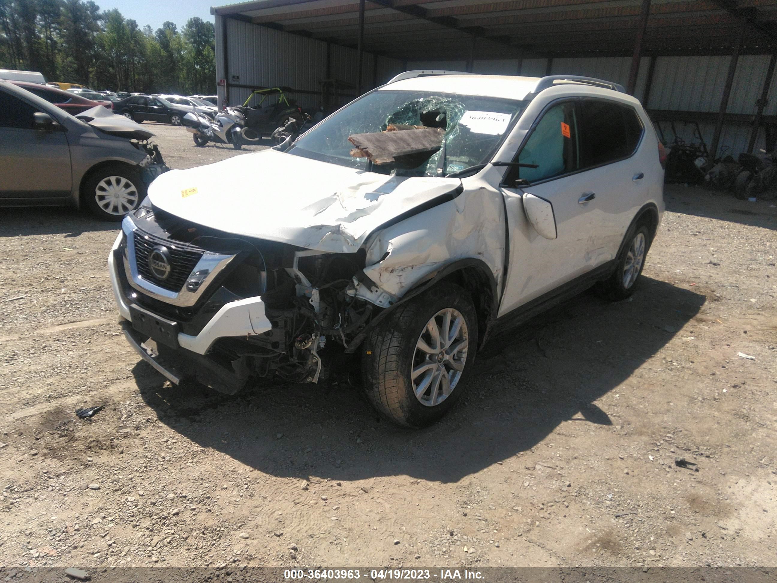 Photo 1 VIN: KNMAT2MTXJP620410 - NISSAN ROGUE 