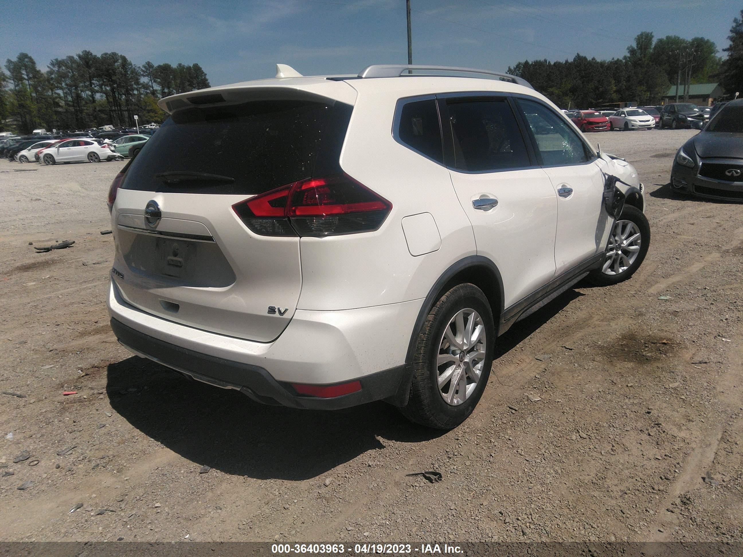 Photo 3 VIN: KNMAT2MTXJP620410 - NISSAN ROGUE 