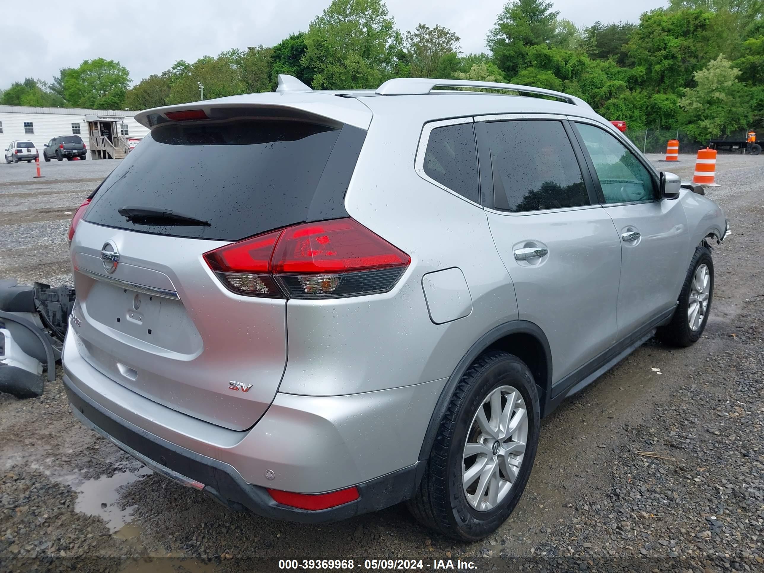 Photo 3 VIN: KNMAT2MTXLP501758 - NISSAN ROGUE 