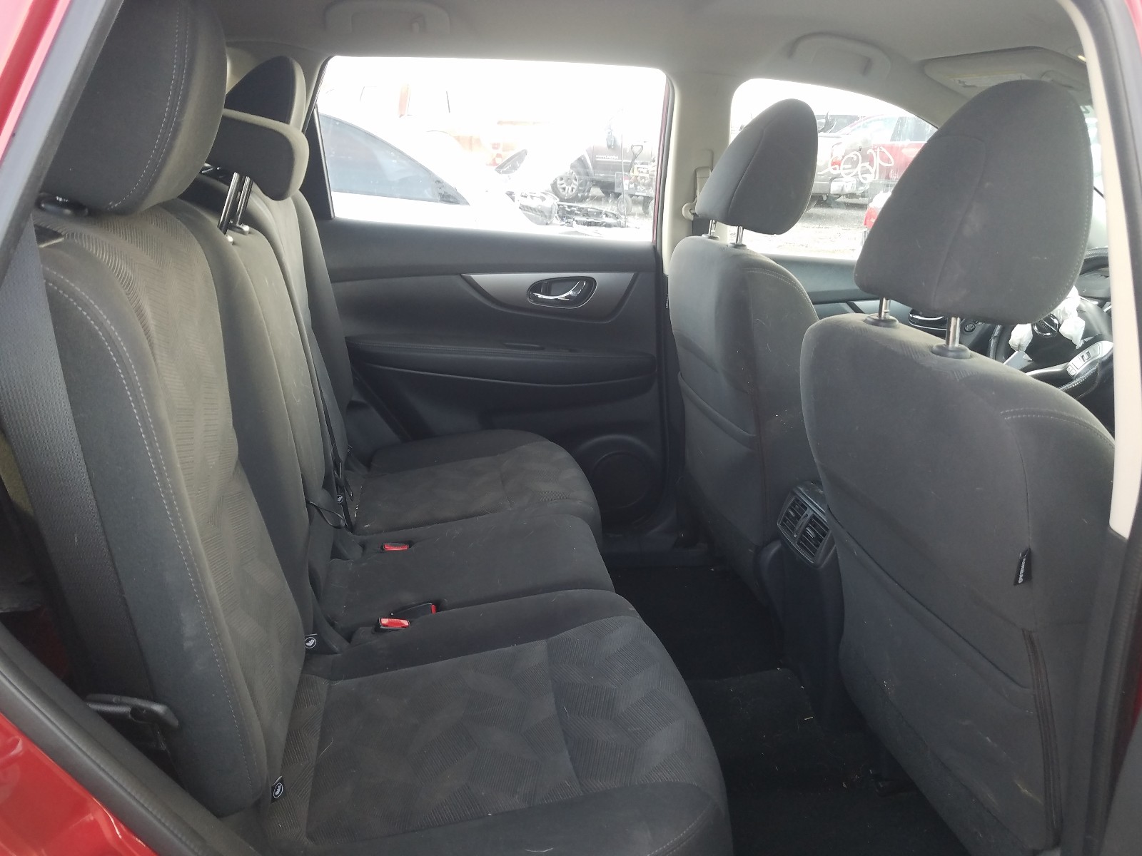 Photo 5 VIN: KNMAT2MV0GP622628 - NISSAN ROGUE S 