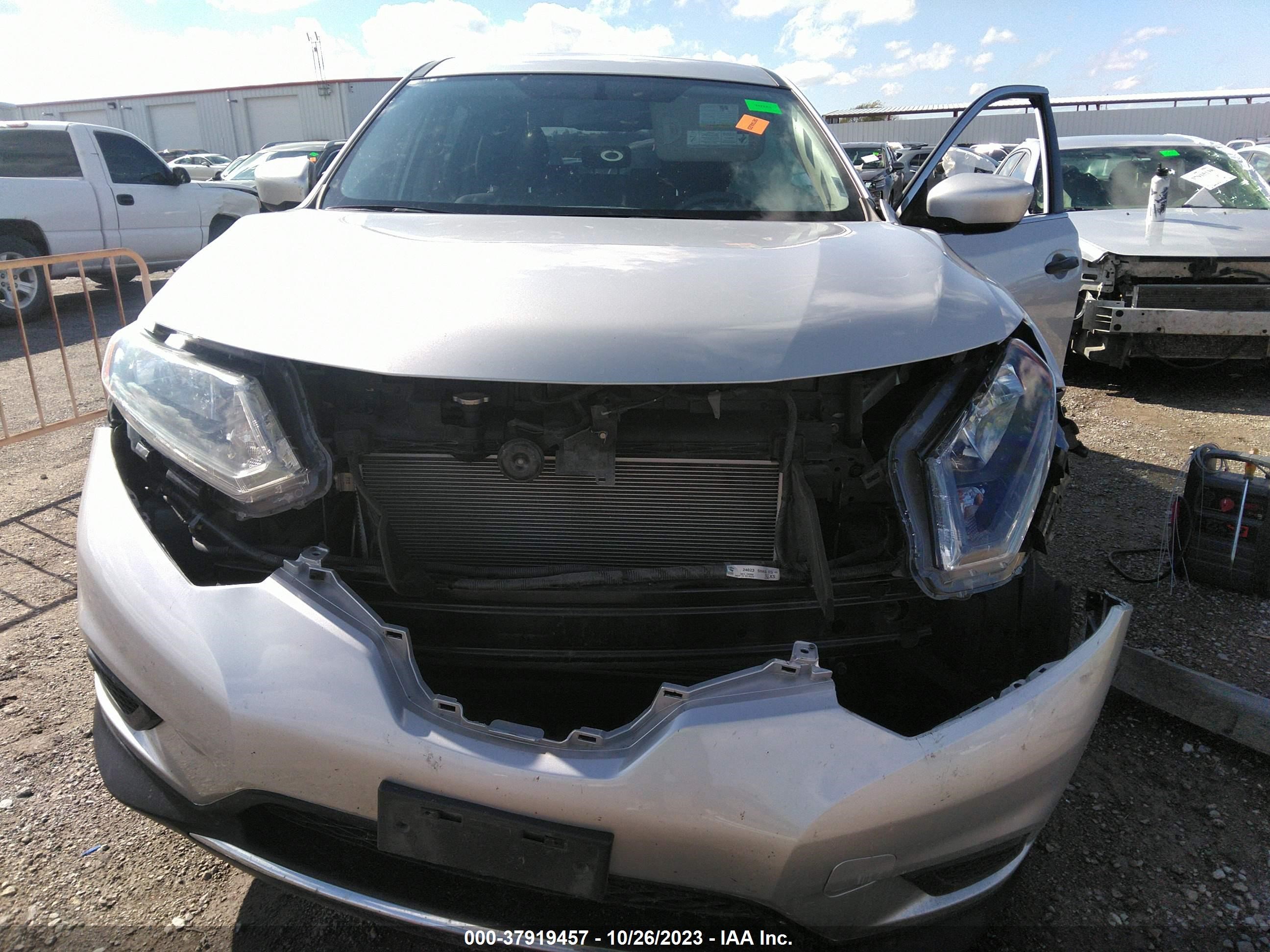 Photo 5 VIN: KNMAT2MV0GP661543 - NISSAN ROGUE 