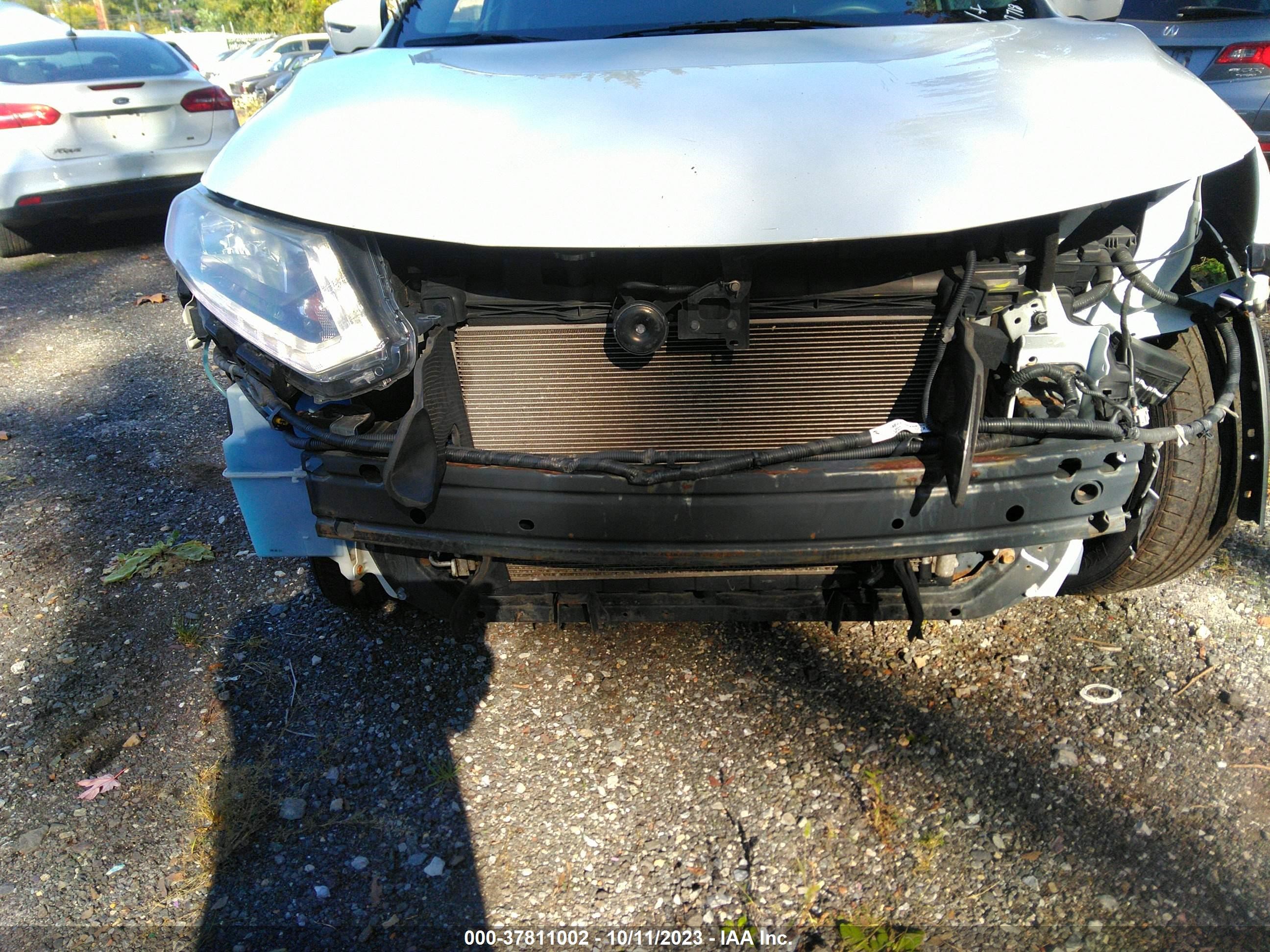 Photo 5 VIN: KNMAT2MV0GP679718 - NISSAN ROGUE 