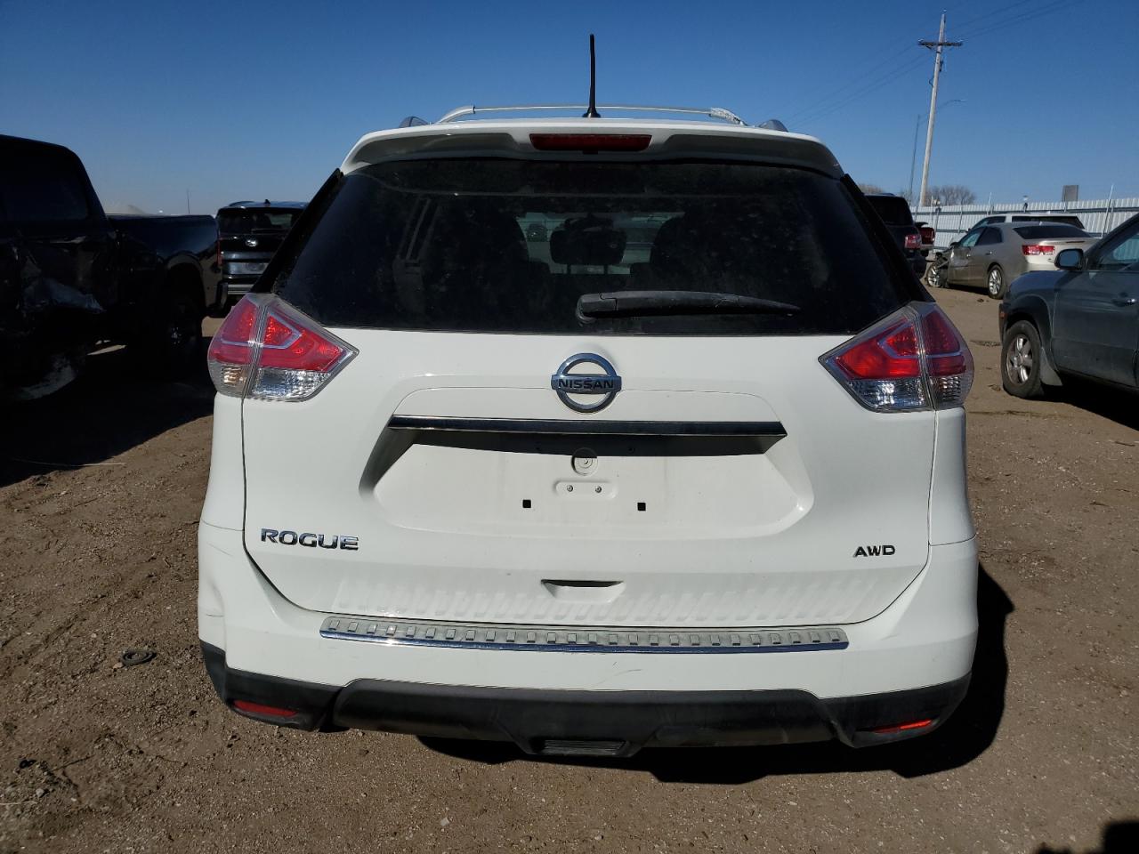 Photo 5 VIN: KNMAT2MV0GP729162 - NISSAN ROGUE 