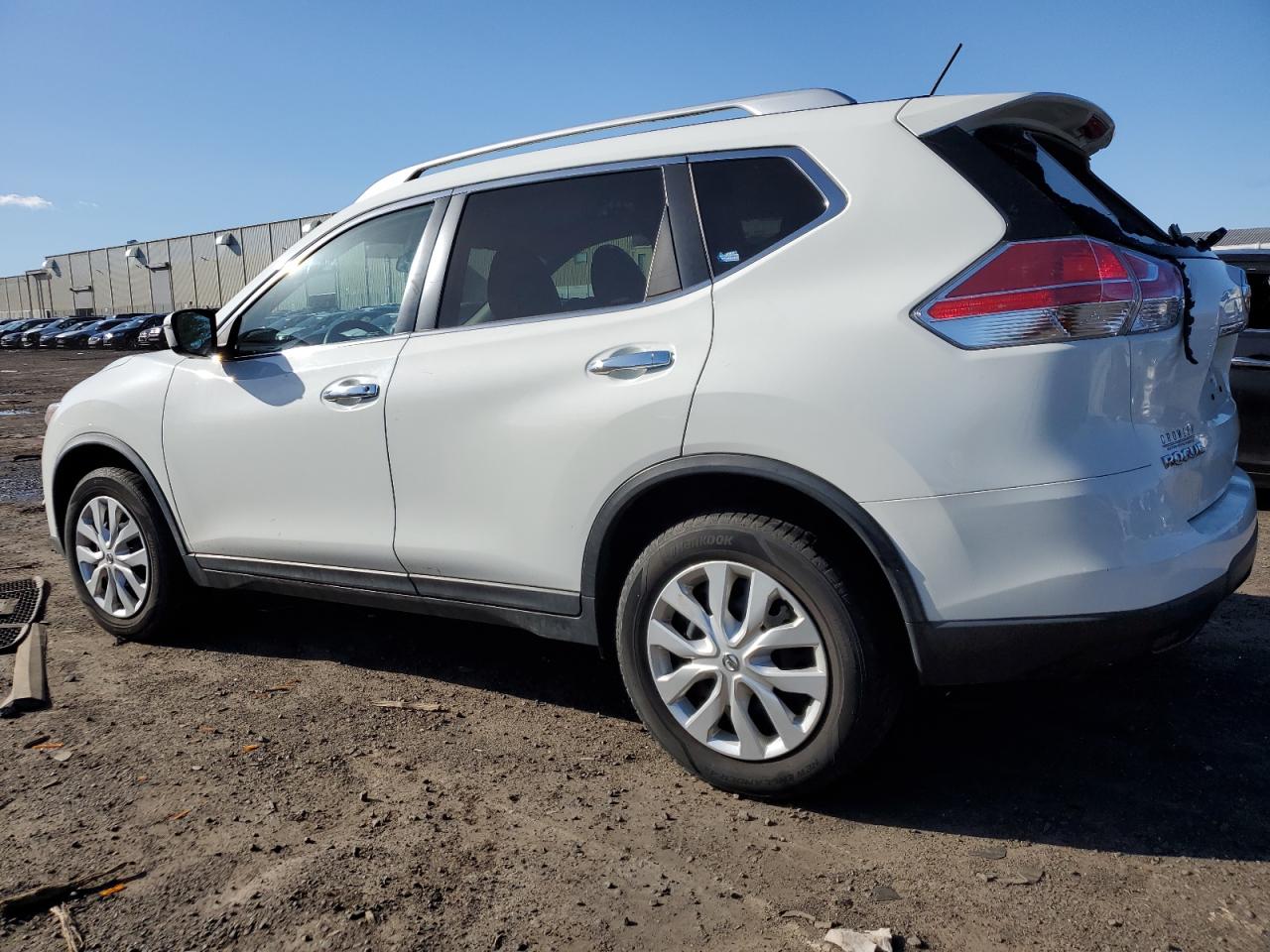 Photo 1 VIN: KNMAT2MV0GP730473 - NISSAN ROGUE 