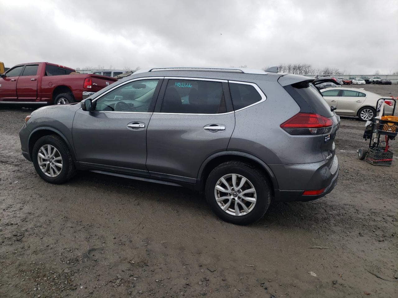 Photo 1 VIN: KNMAT2MV0JP558842 - NISSAN ROGUE 