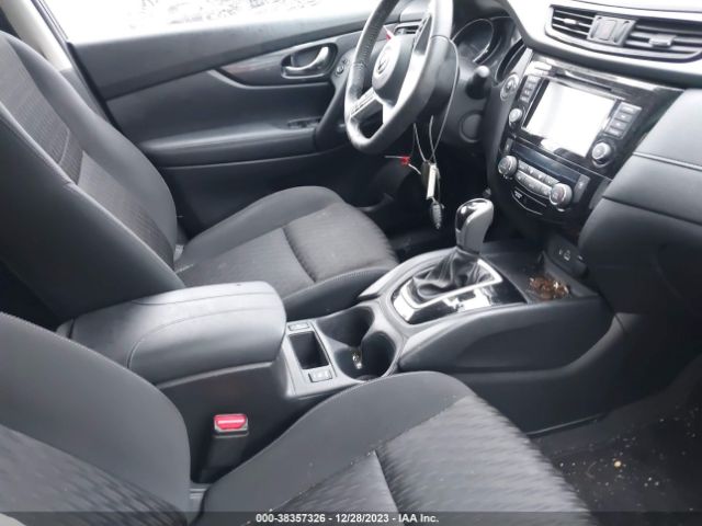 Photo 4 VIN: KNMAT2MV0JP618358 - NISSAN ROGUE 