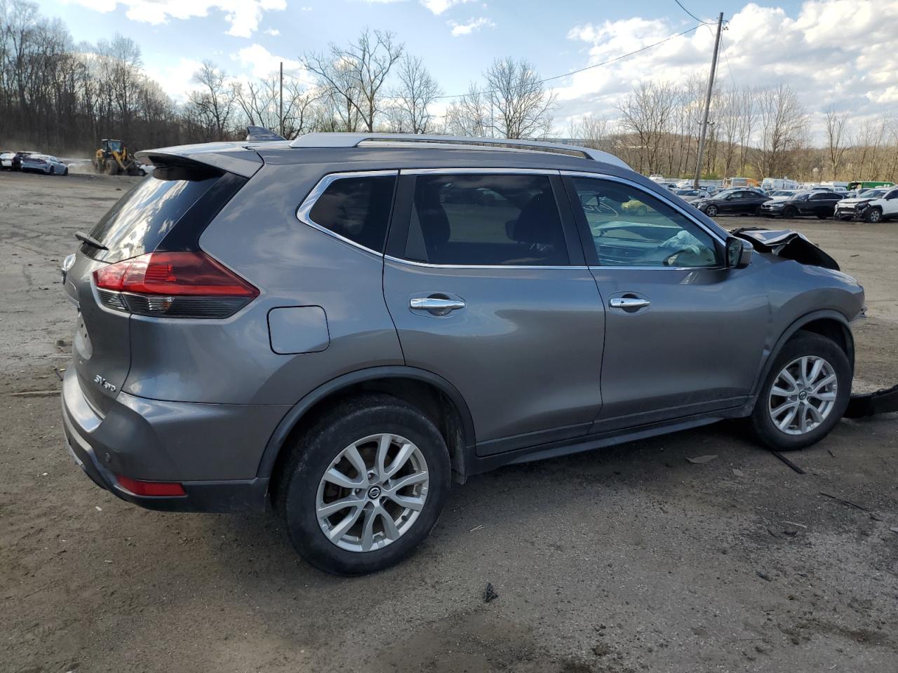 Photo 2 VIN: KNMAT2MV0KP501803 - NISSAN ROGUE 