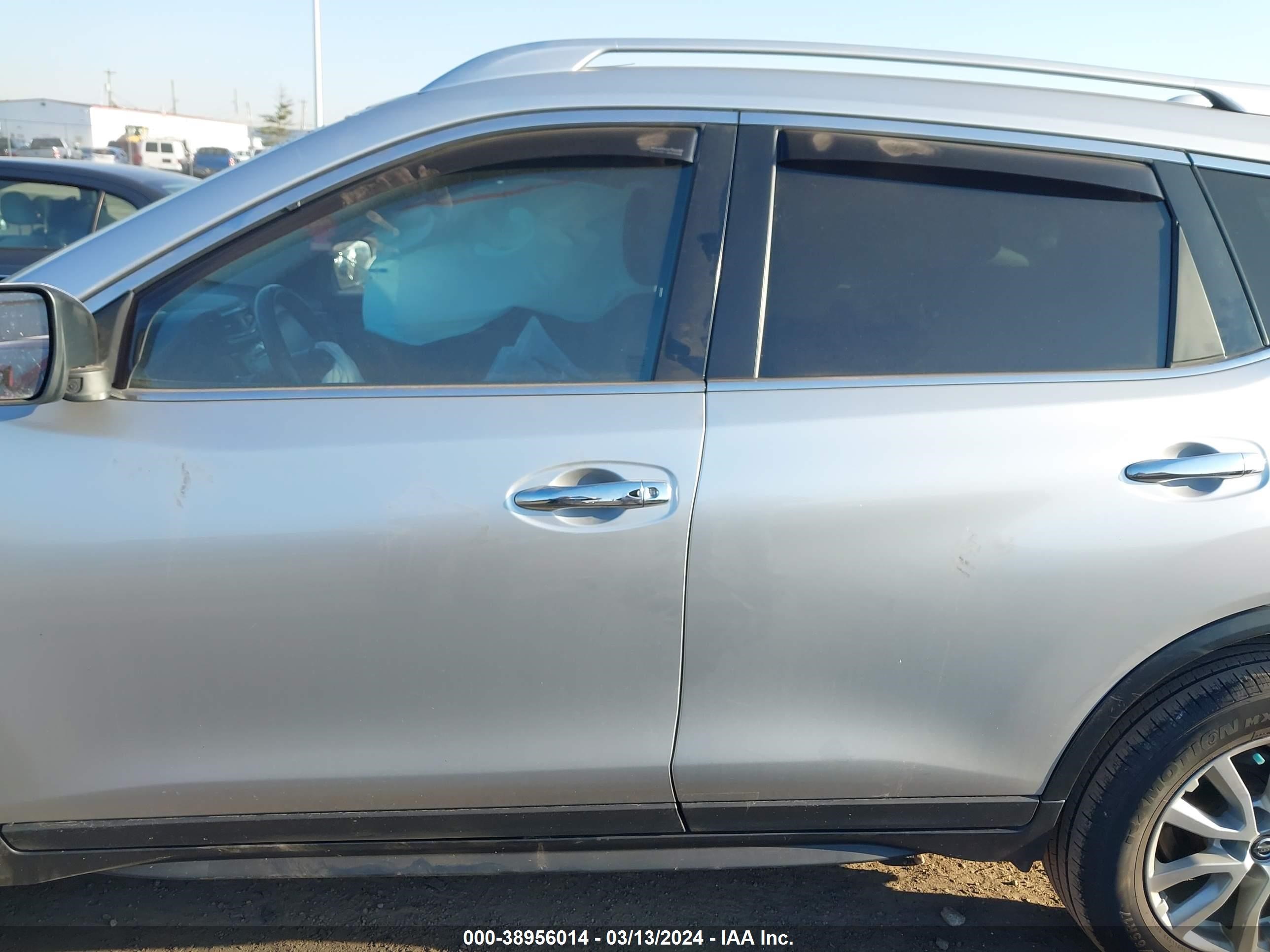 Photo 13 VIN: KNMAT2MV0KP504197 - NISSAN ROGUE 