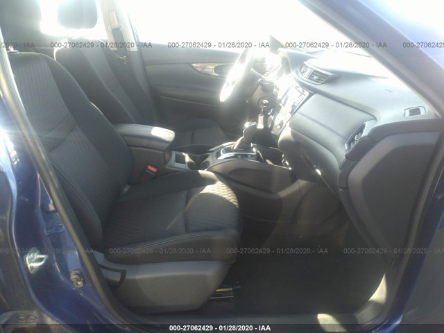 Photo 4 VIN: KNMAT2MV0KP518682 - NISSAN ROGUE 