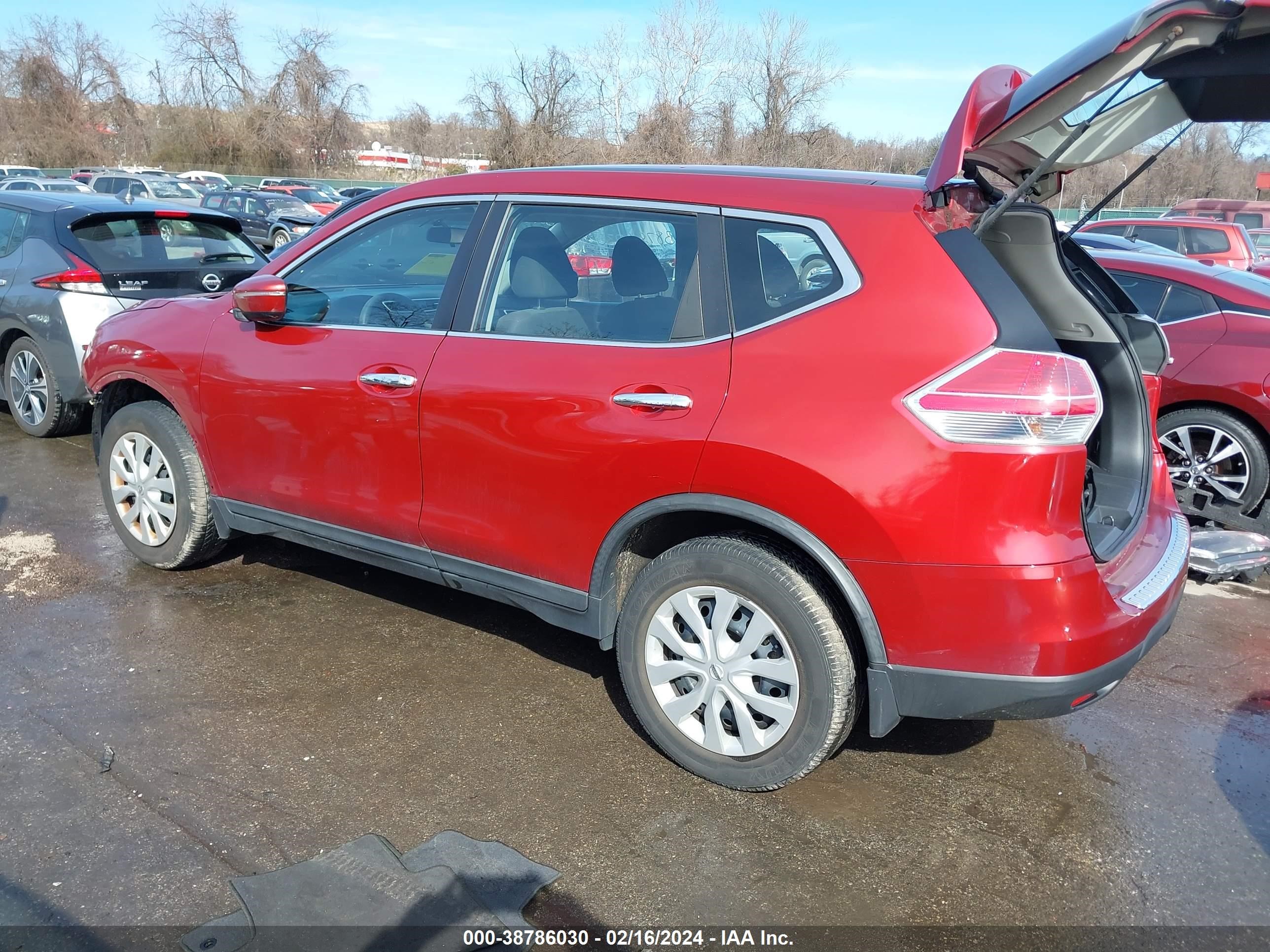 Photo 2 VIN: KNMAT2MV1FP501752 - NISSAN ROGUE 