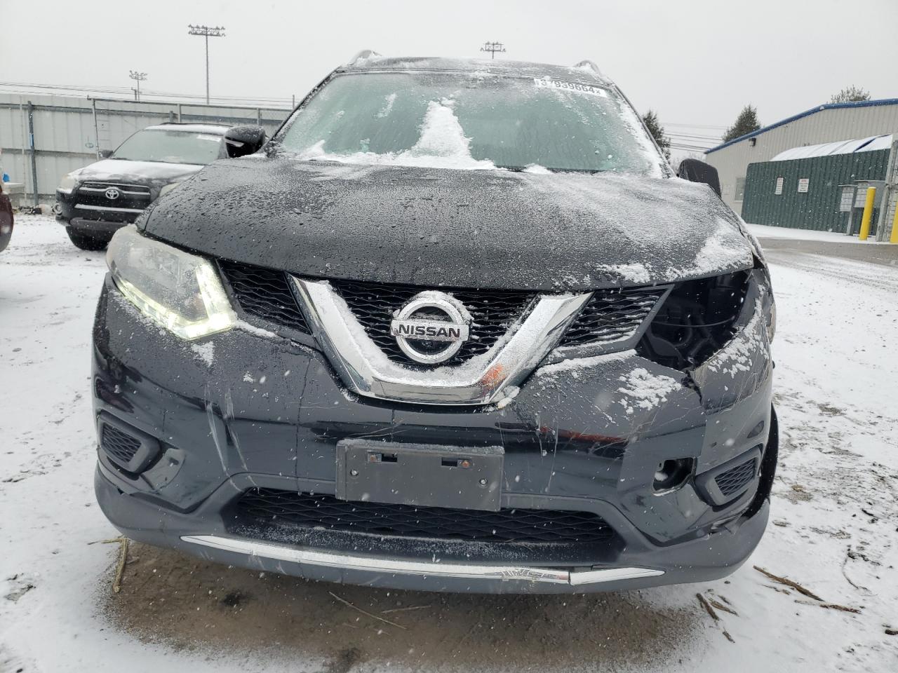 Photo 4 VIN: KNMAT2MV1FP502593 - NISSAN ROGUE 