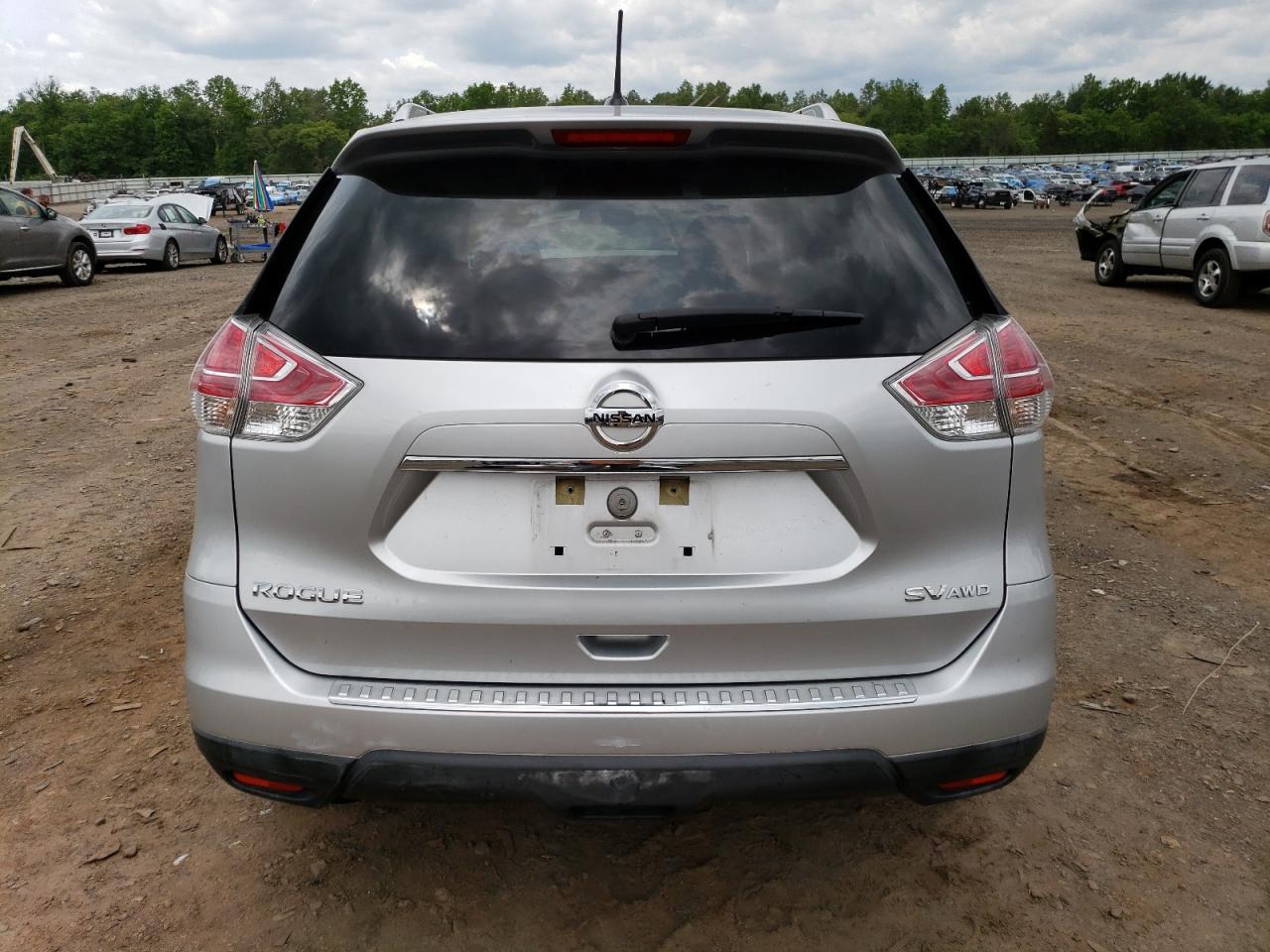 Photo 5 VIN: KNMAT2MV1GP641737 - NISSAN ROGUE 