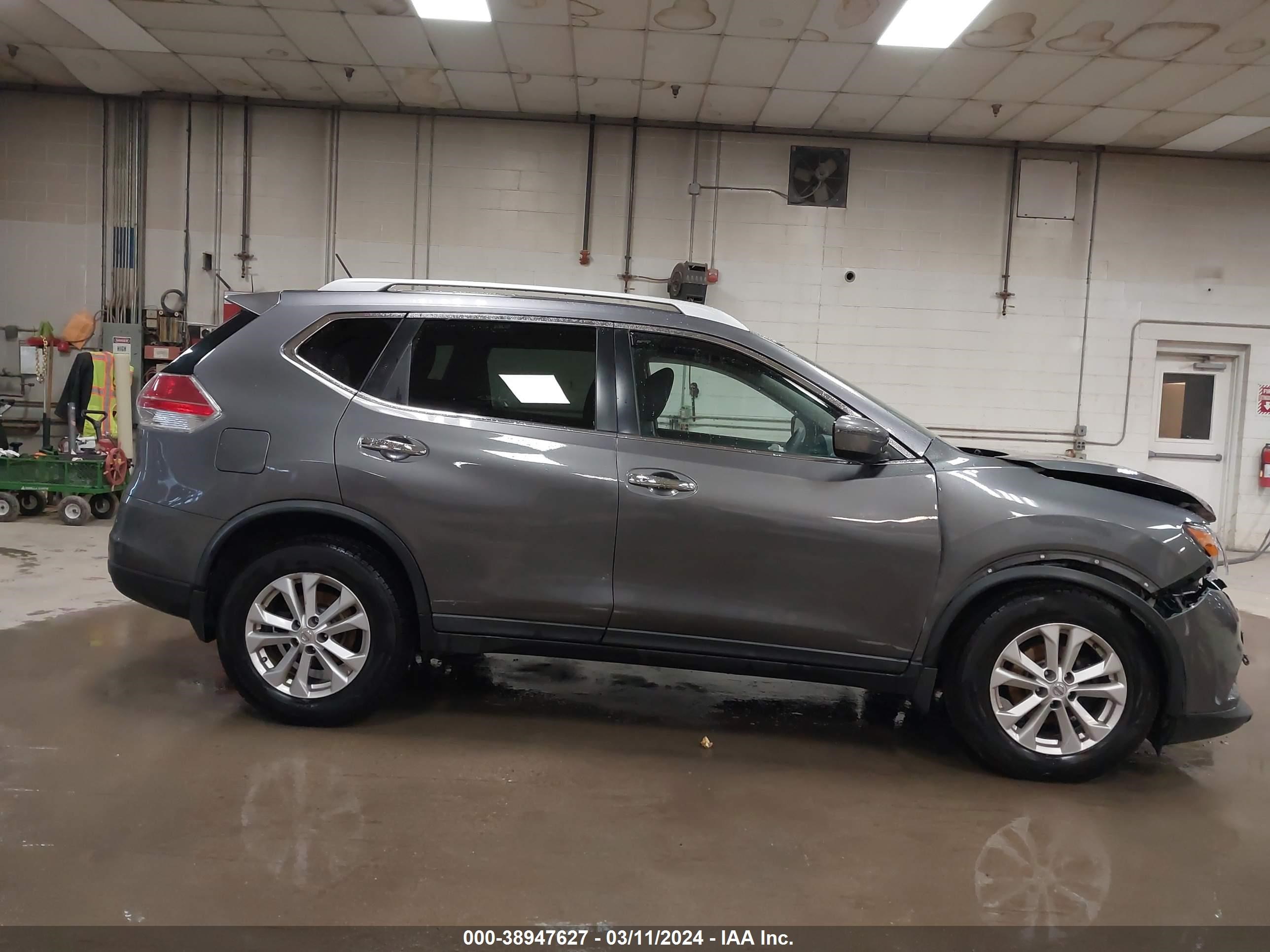 Photo 12 VIN: KNMAT2MV1GP705324 - NISSAN ROGUE 