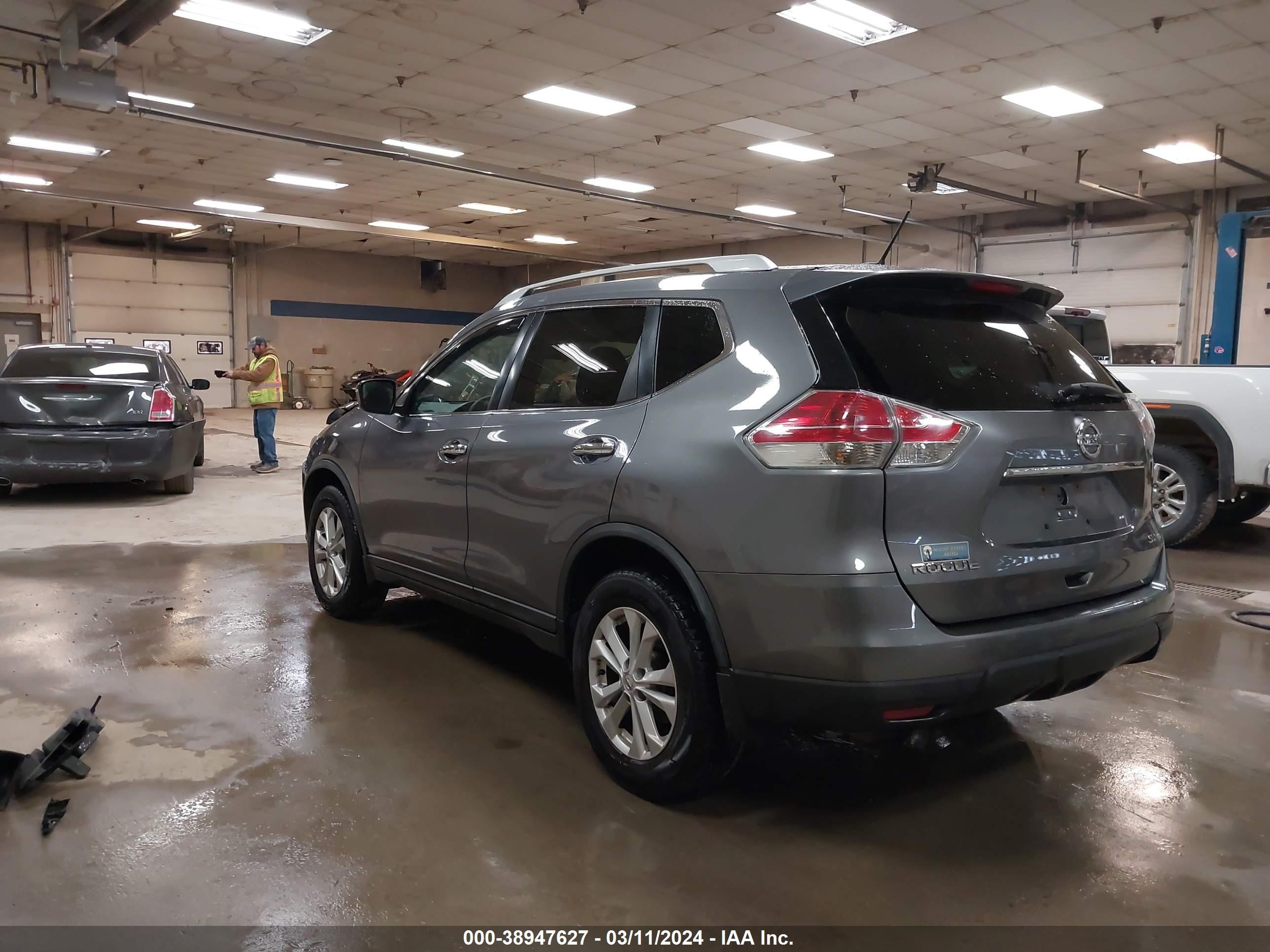 Photo 2 VIN: KNMAT2MV1GP705324 - NISSAN ROGUE 