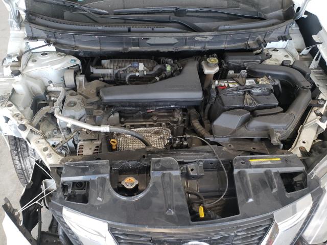 Photo 6 VIN: KNMAT2MV1HP617214 - NISSAN ROGUE S 