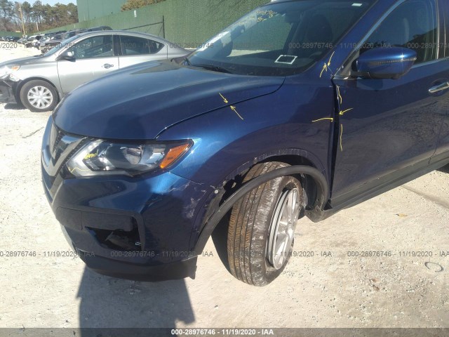 Photo 5 VIN: KNMAT2MV1HP617777 - NISSAN ROGUE 