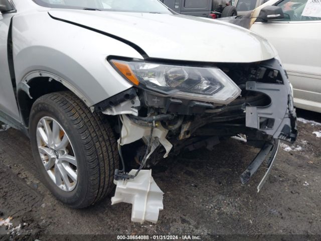 Photo 5 VIN: KNMAT2MV1HP618816 - NISSAN ROGUE 