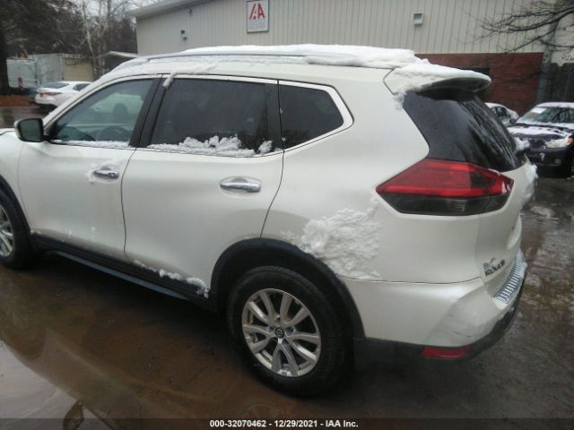 Photo 2 VIN: KNMAT2MV1JP605375 - NISSAN ROGUE 