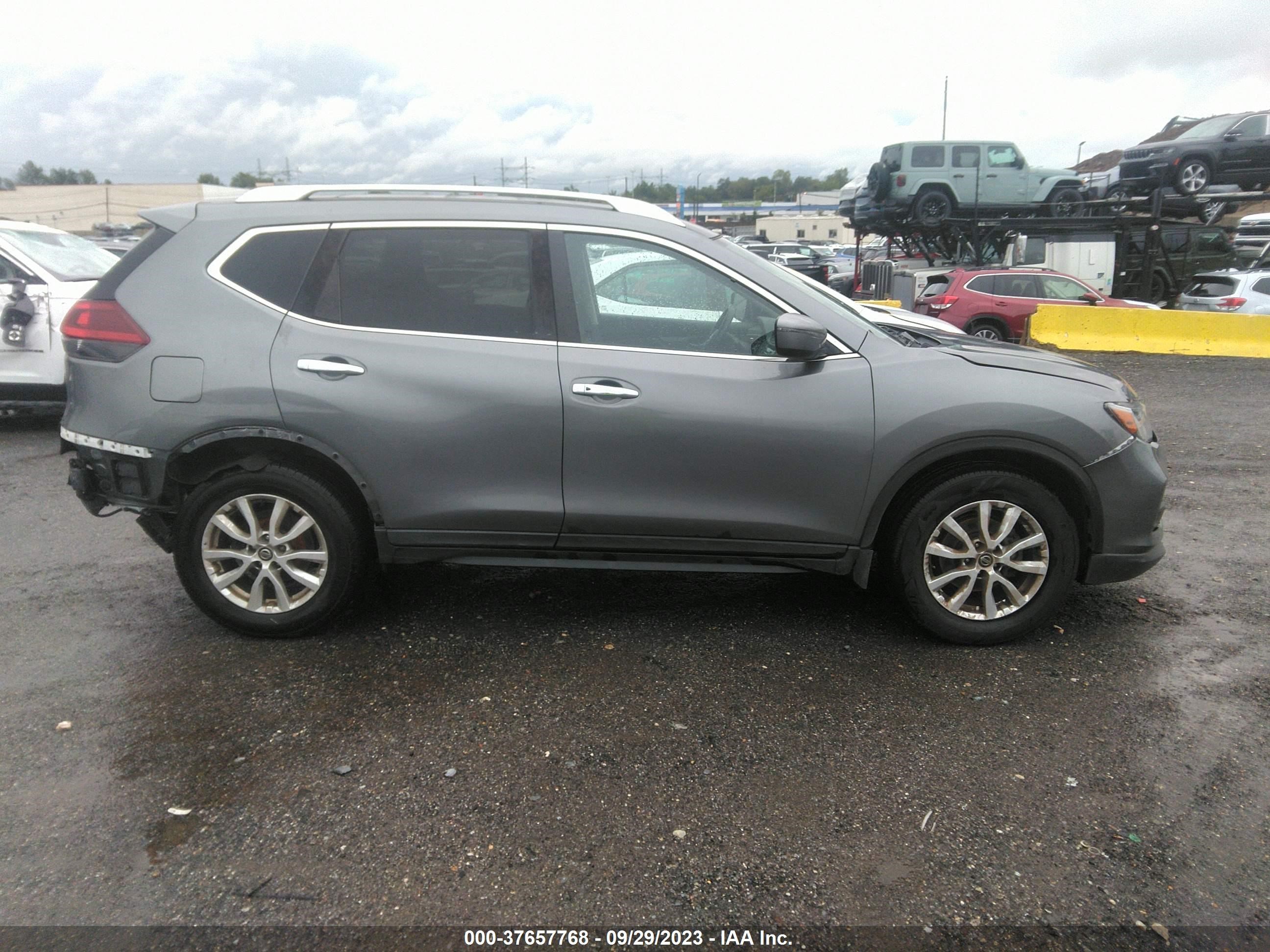 Photo 12 VIN: KNMAT2MV1JP606350 - NISSAN ROGUE 