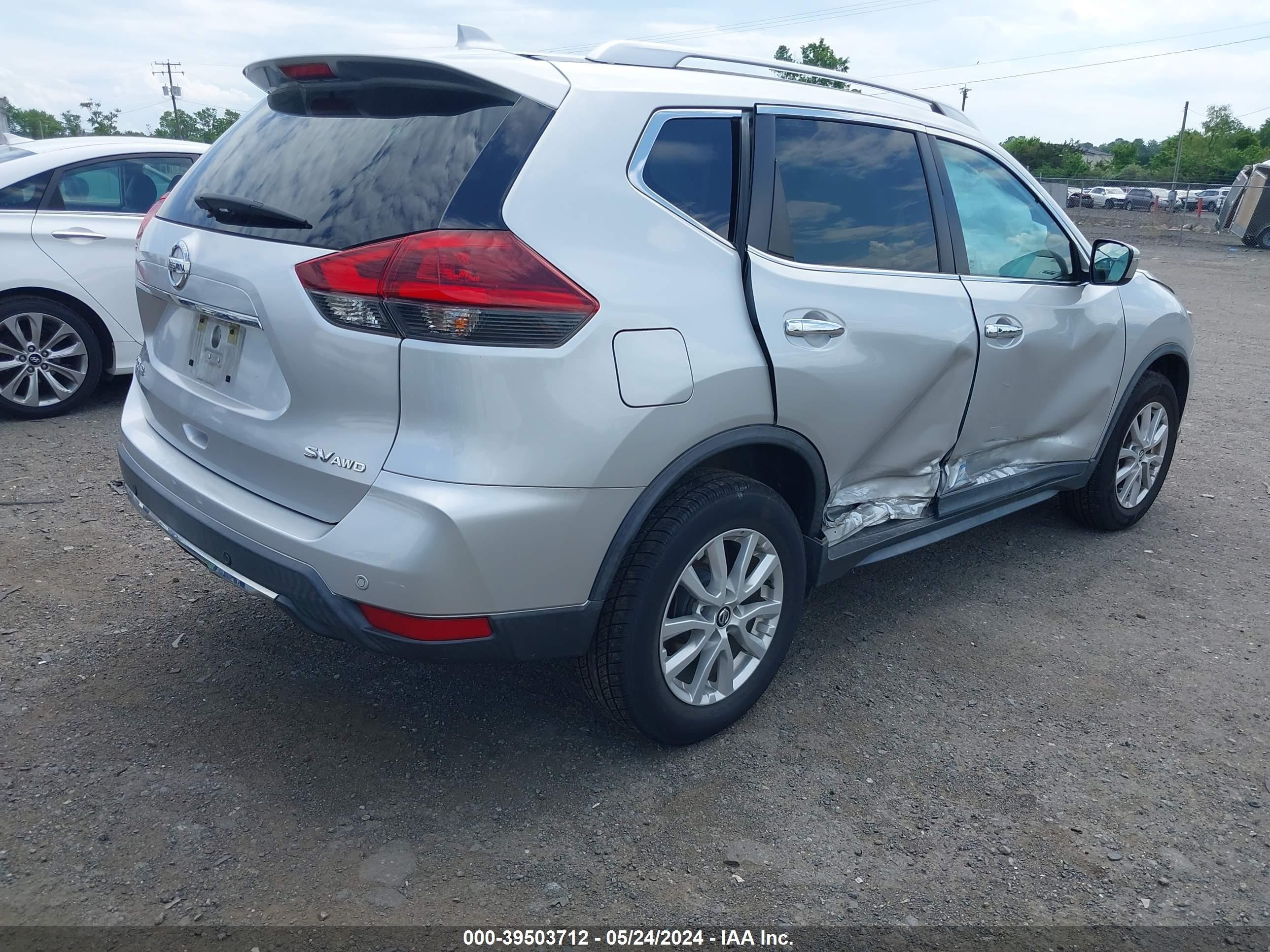 Photo 3 VIN: KNMAT2MV1KP508968 - NISSAN ROGUE 