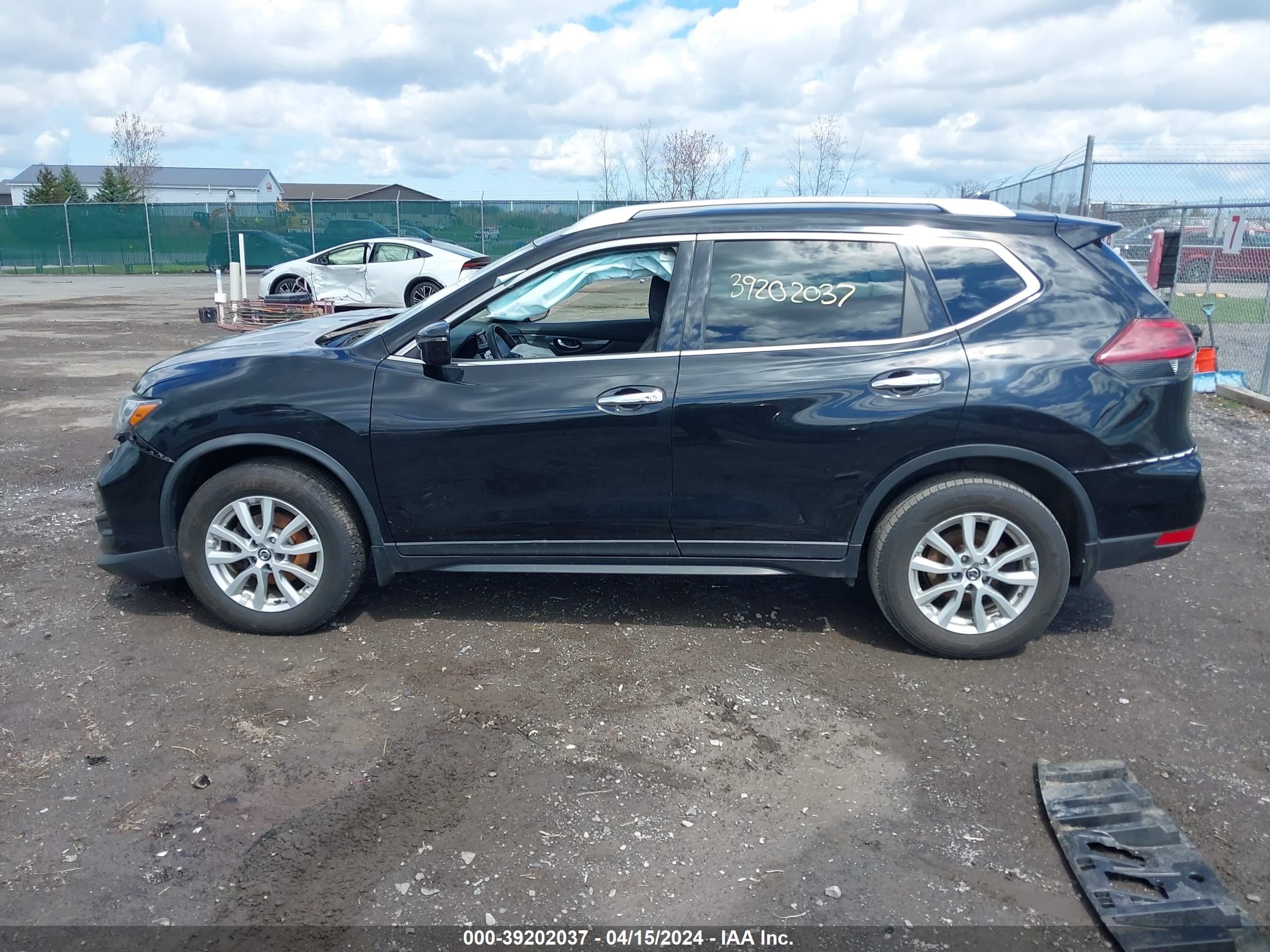 Photo 12 VIN: KNMAT2MV1KP543977 - NISSAN ROGUE 