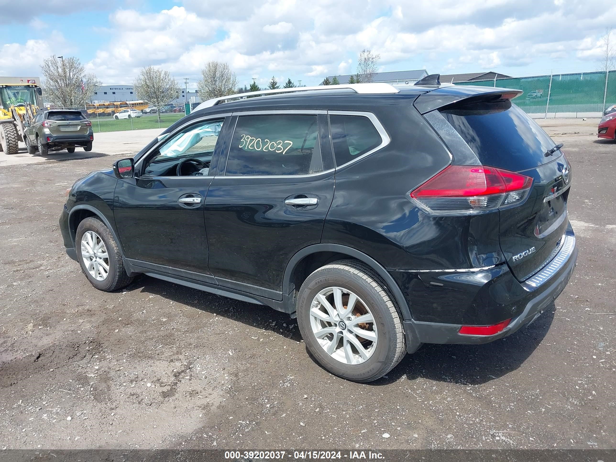 Photo 2 VIN: KNMAT2MV1KP543977 - NISSAN ROGUE 