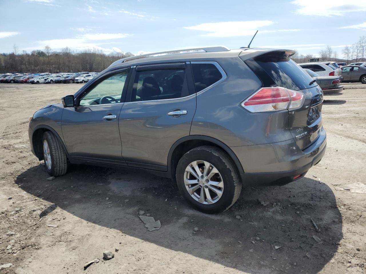 Photo 1 VIN: KNMAT2MV2FP550717 - NISSAN ROGUE 