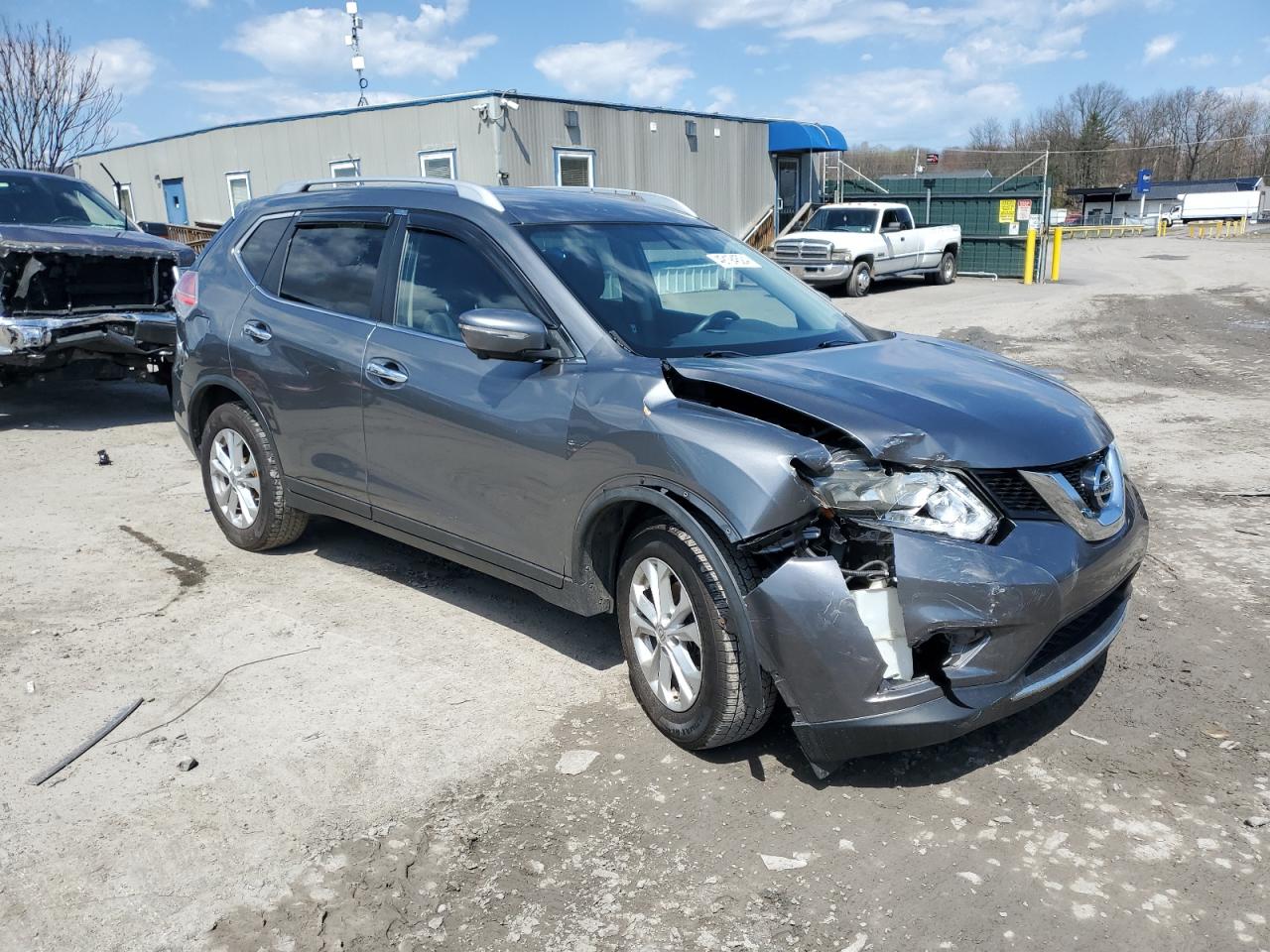 Photo 3 VIN: KNMAT2MV2FP550717 - NISSAN ROGUE 