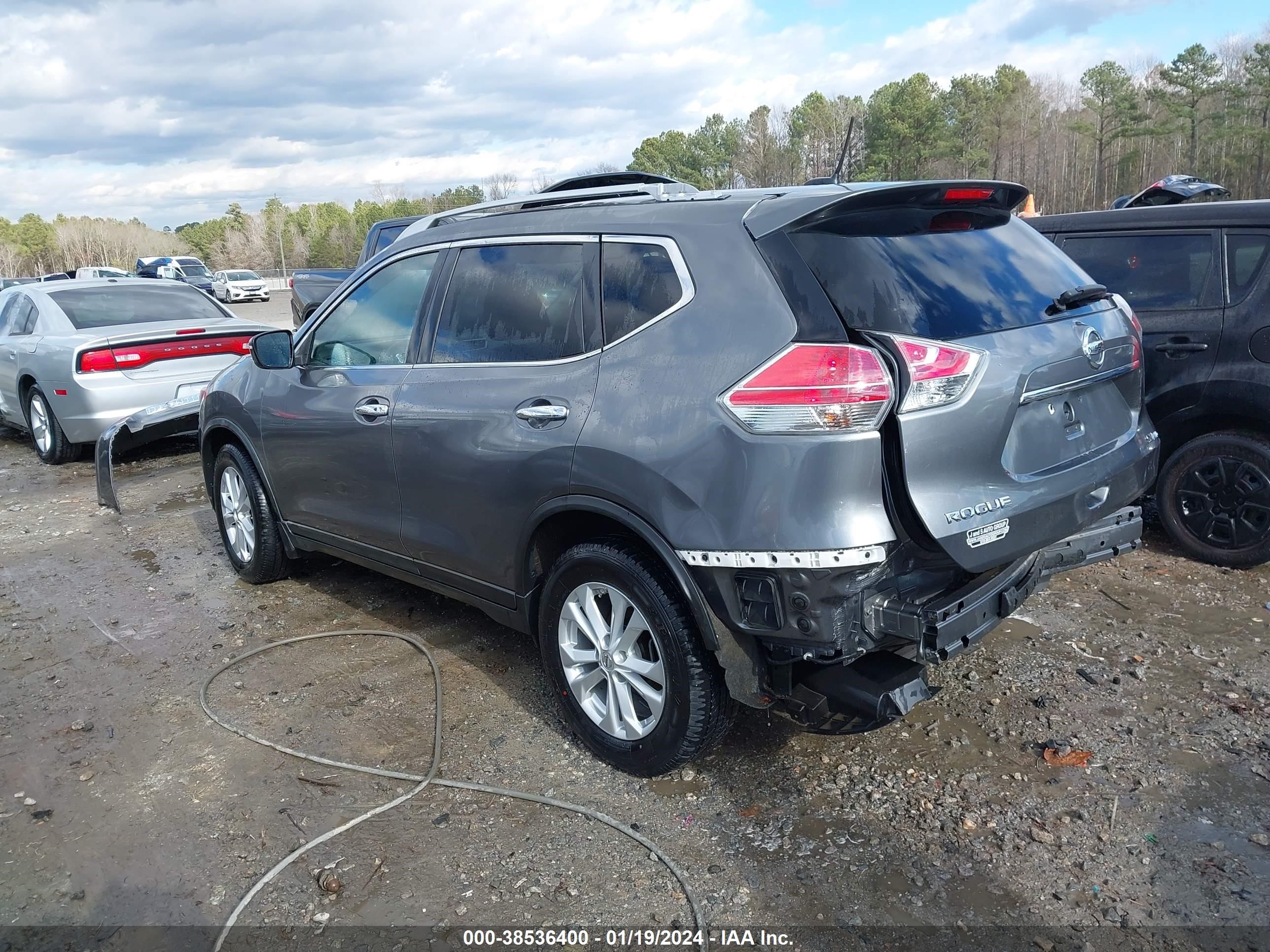 Photo 2 VIN: KNMAT2MV2GP611890 - NISSAN ROGUE 