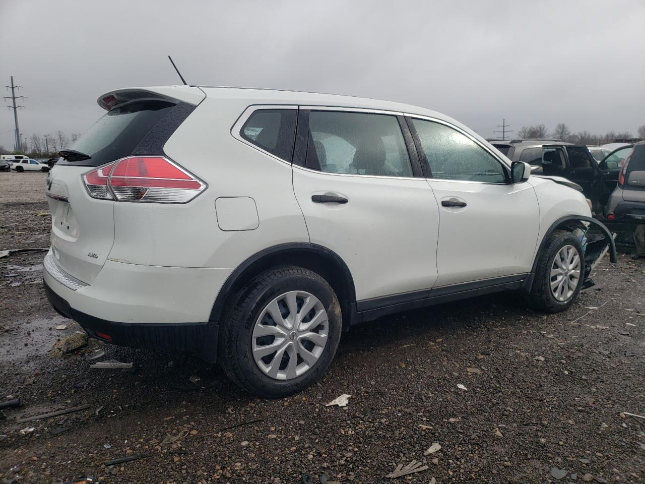 Photo 2 VIN: KNMAT2MV2GP706370 - NISSAN ROGUE 