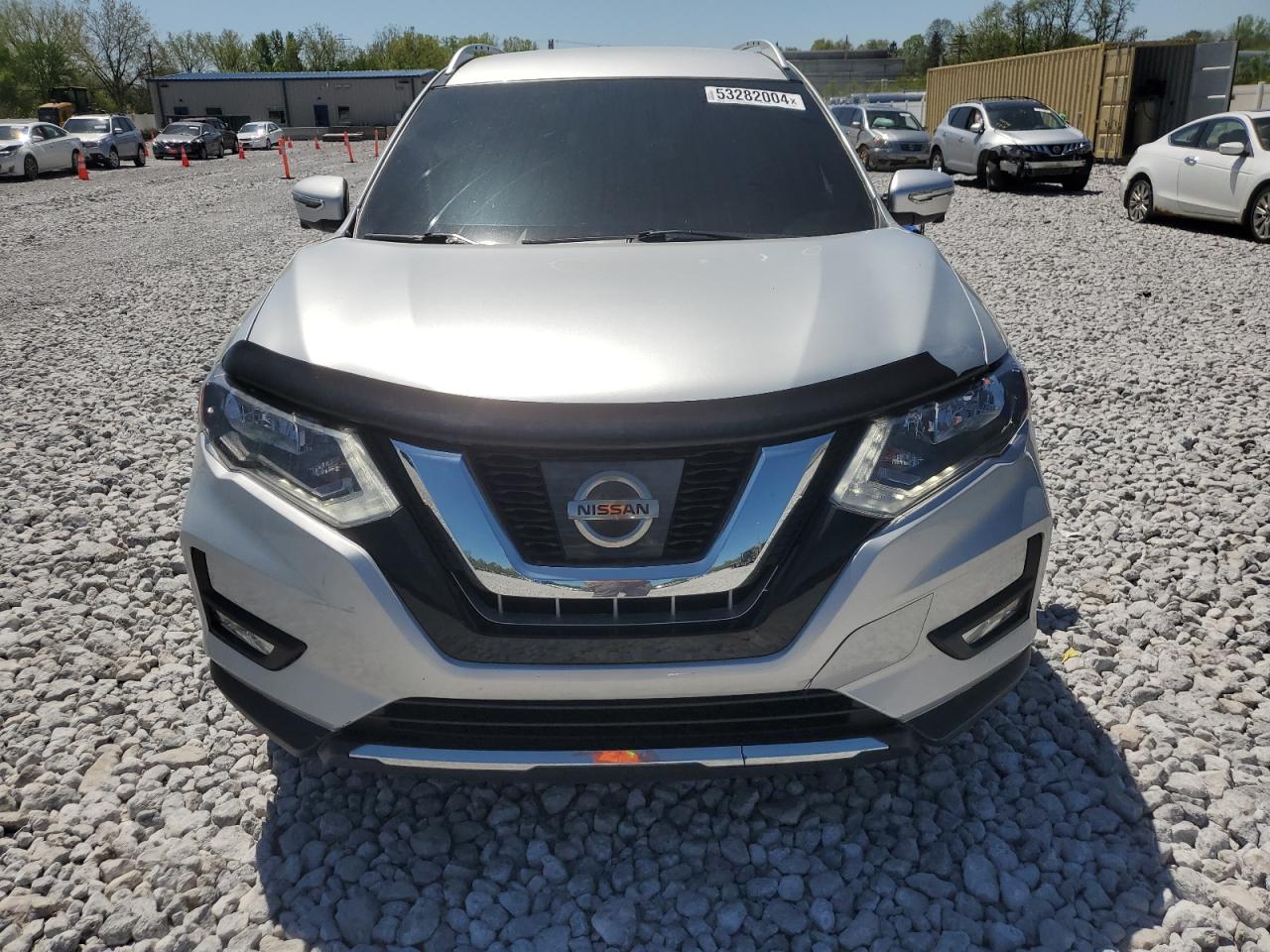 Photo 4 VIN: KNMAT2MV2HP605508 - NISSAN ROGUE 