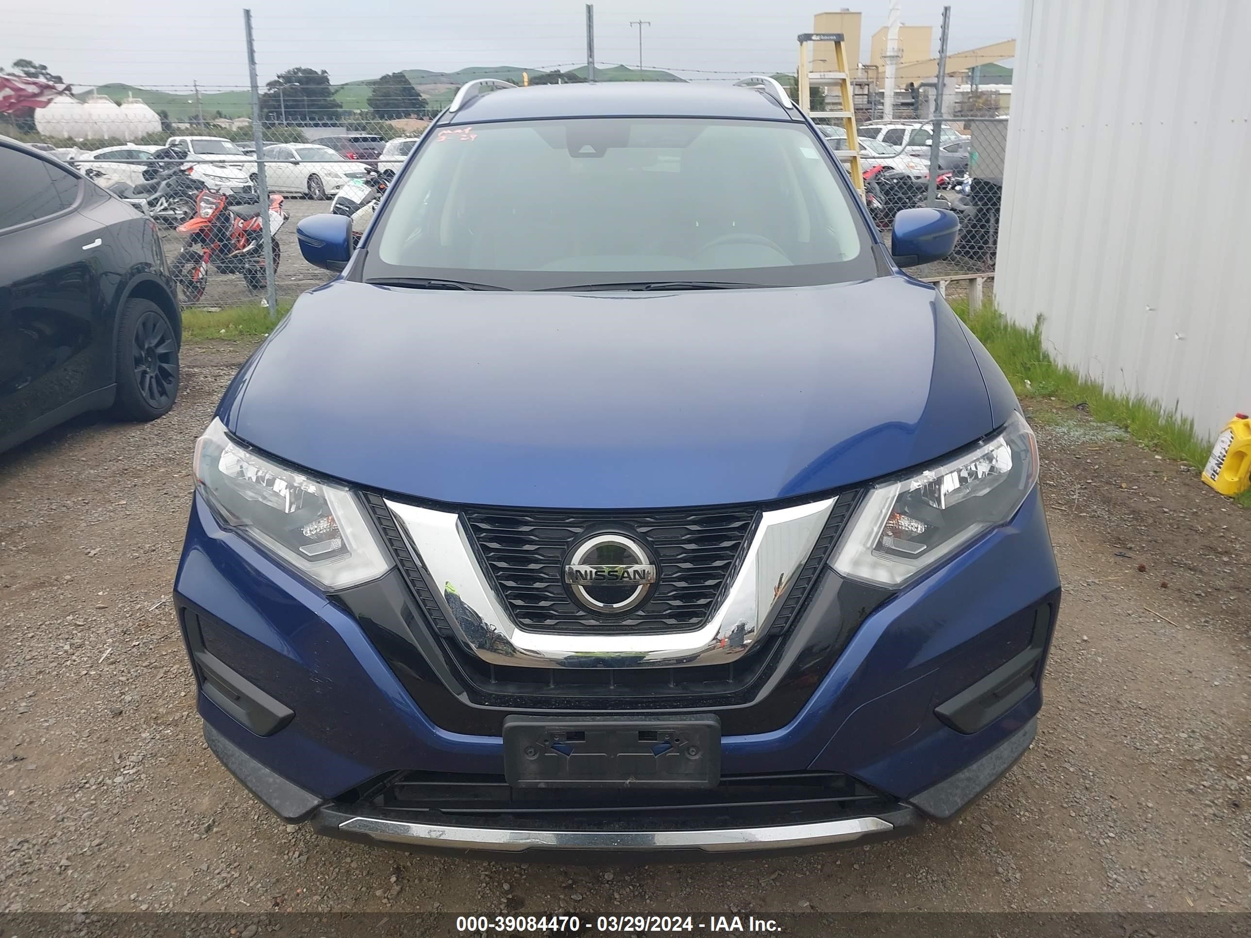 Photo 11 VIN: KNMAT2MV2KP552364 - NISSAN ROGUE 