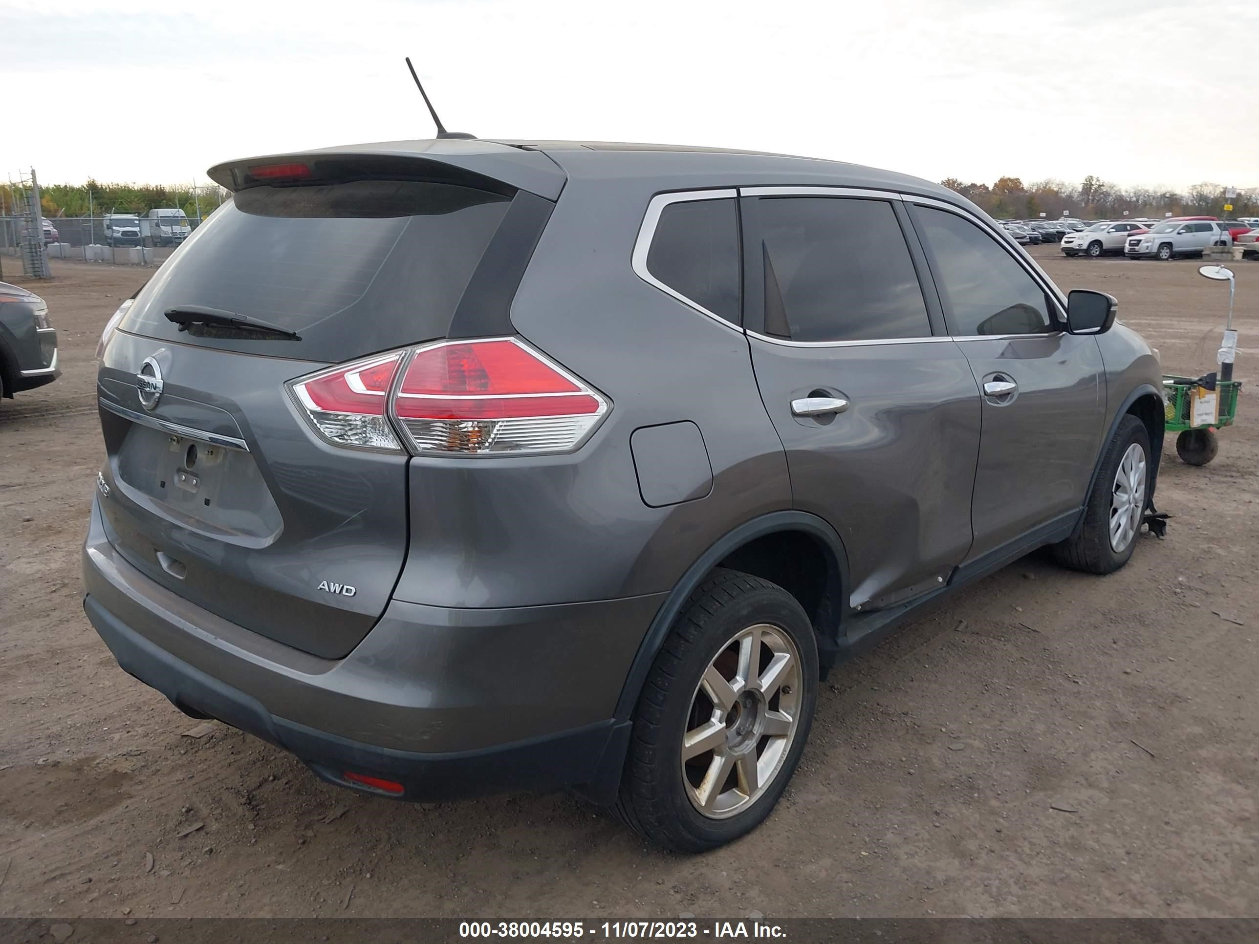 Photo 3 VIN: KNMAT2MV3FP585105 - NISSAN ROGUE 