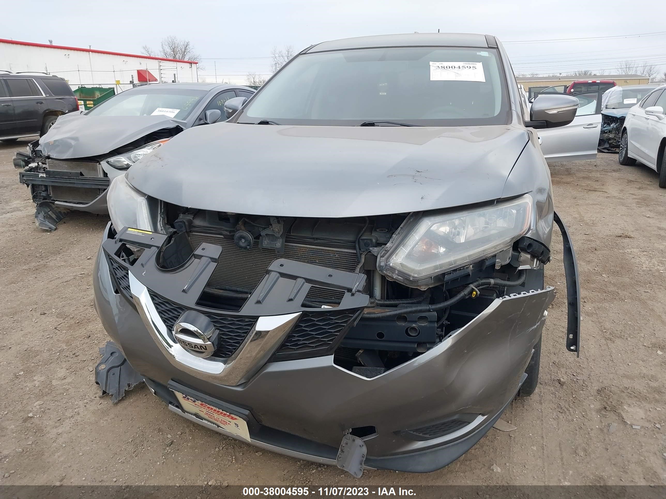 Photo 5 VIN: KNMAT2MV3FP585105 - NISSAN ROGUE 